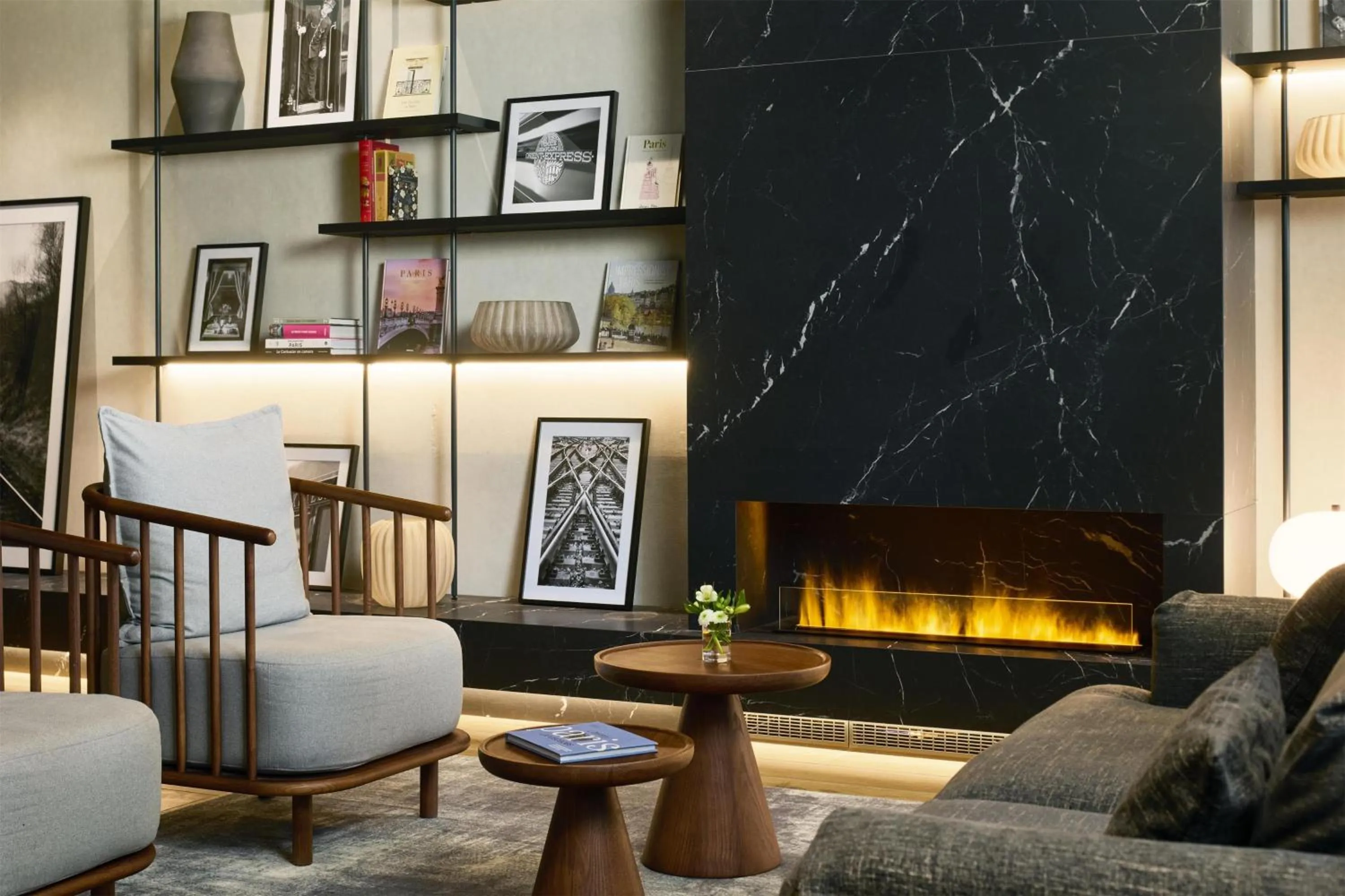 Lobby or reception in NH Paris Gare de l'Est