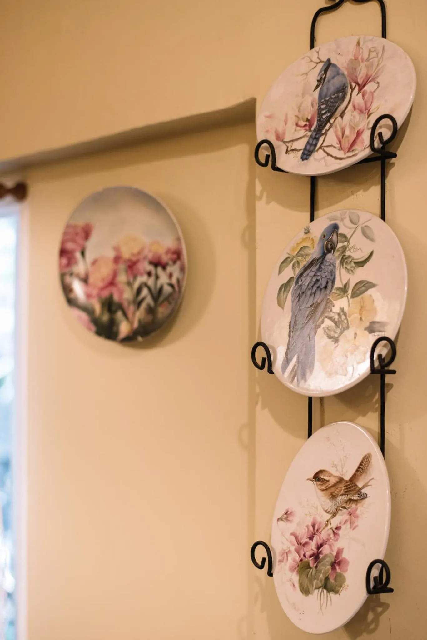 Decorative detail in Lhong Yaowarat hostel