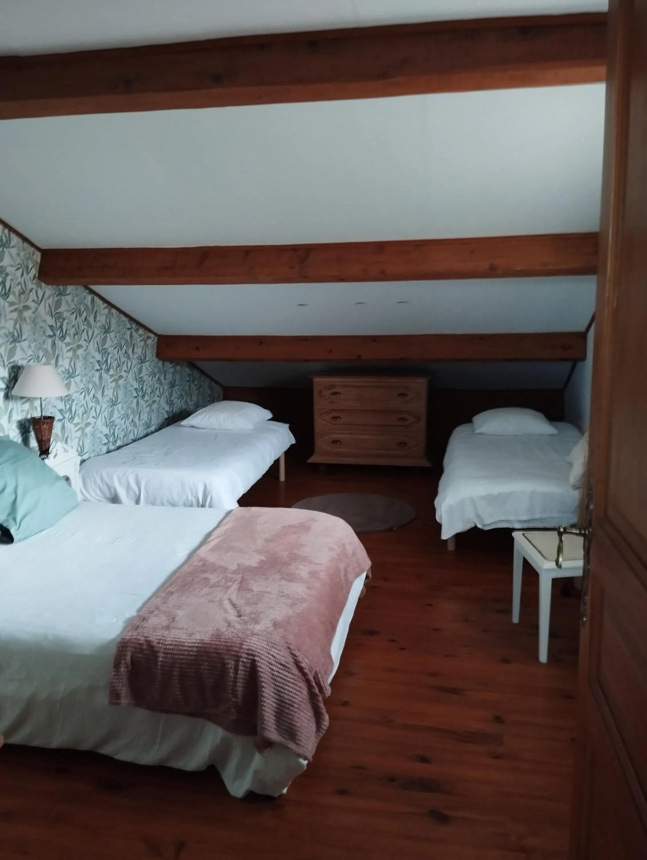Bed in Chambres d'hôtes le Clos de la Presle