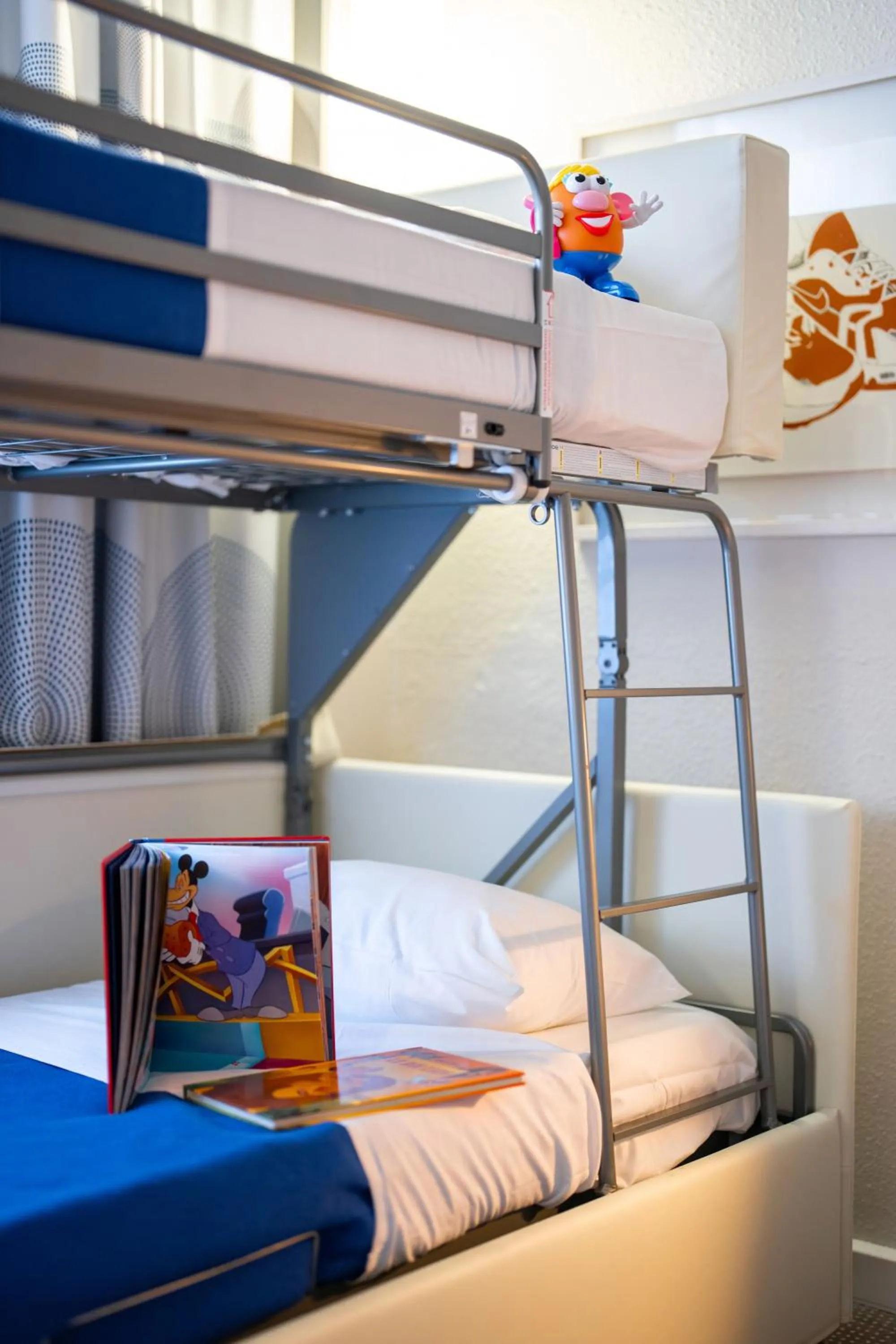 bunk bed, Bed in Novotel Mulhouse Bâle Fribourg