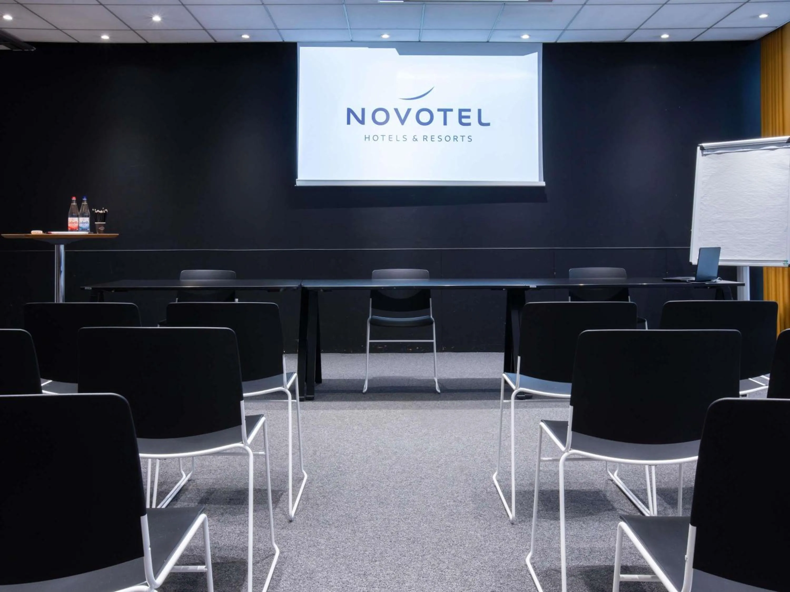 Meeting/conference room in Novotel Mulhouse Bâle Fribourg