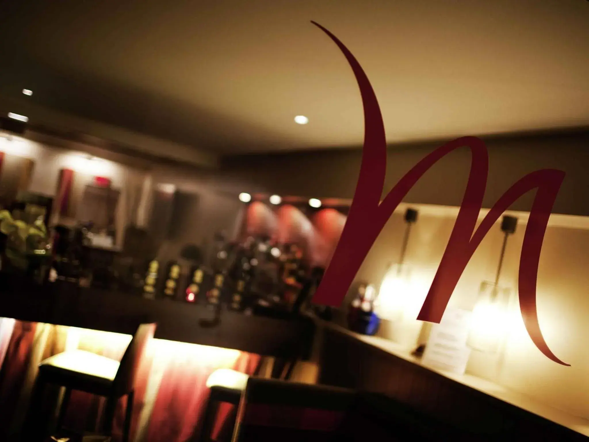 Lounge or bar in Mercure Deauville Centre Lounge or bar in Mercure Deauville Centre