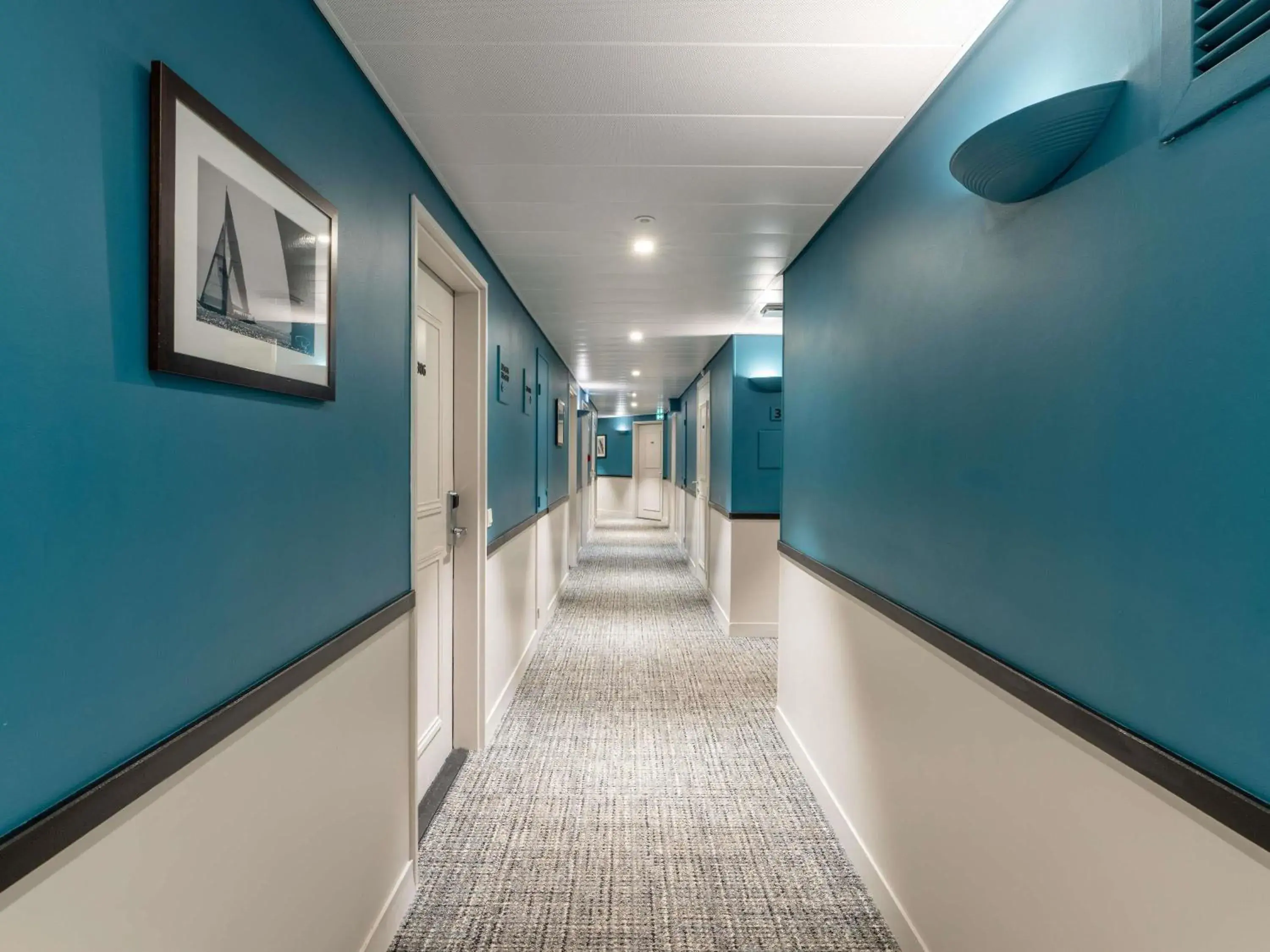 Property building in Mercure Deauville Centre Property building in Mercure Deauville Centre