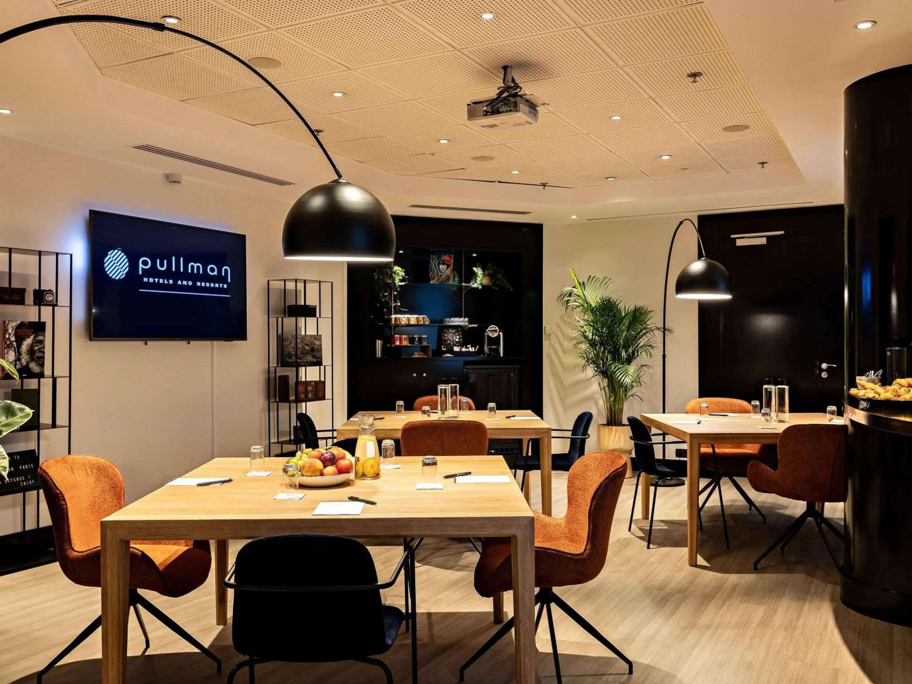 Meeting/conference room in Pullman Paris La Défense