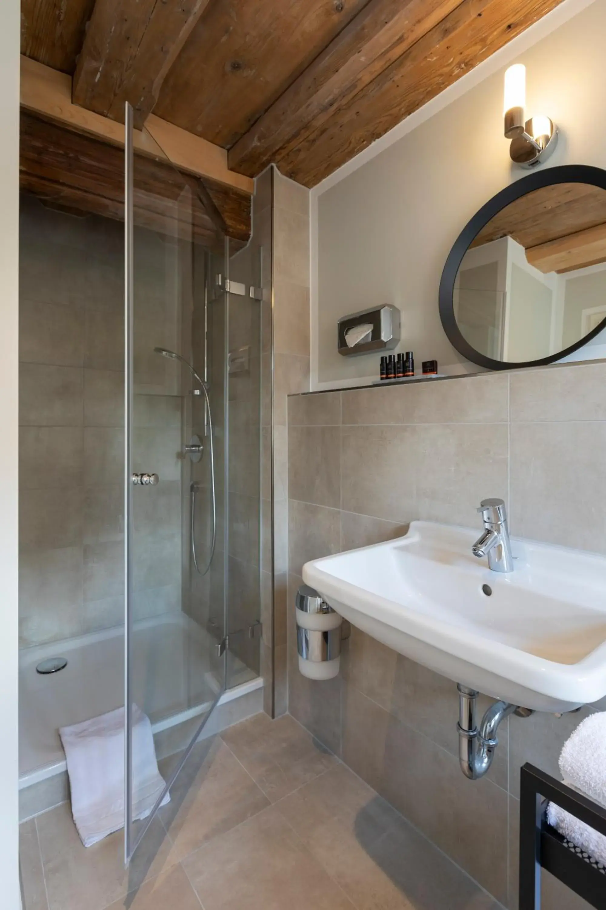 Standard Double Room in Aston‘s Hotel Standard Double Room in Aston‘s Hotel