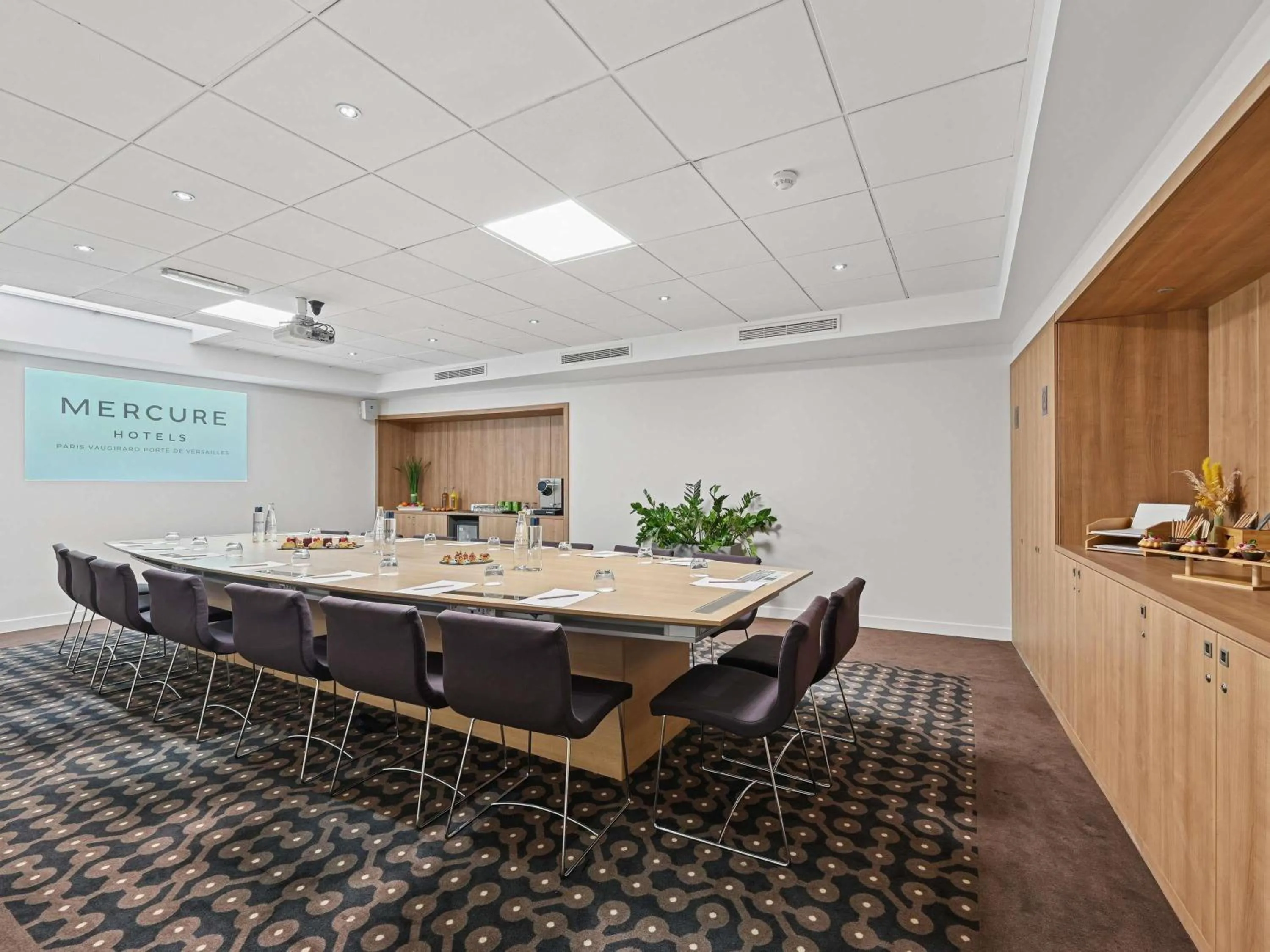 Meeting/conference room in Mercure Paris Vaugirard Porte De Versailles