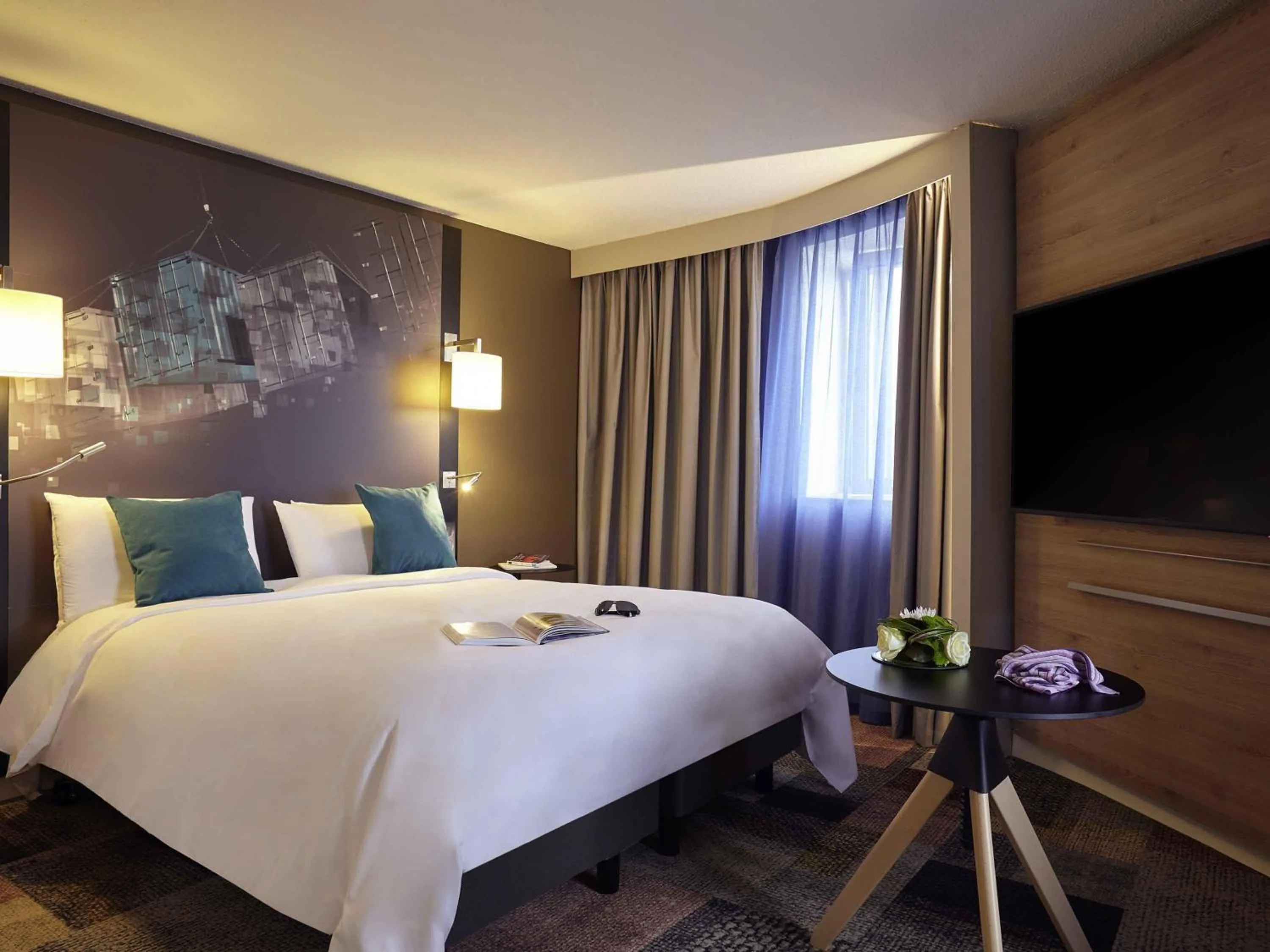 Other, Bed in Mercure Le Havre Centre Bassin Du Commerce