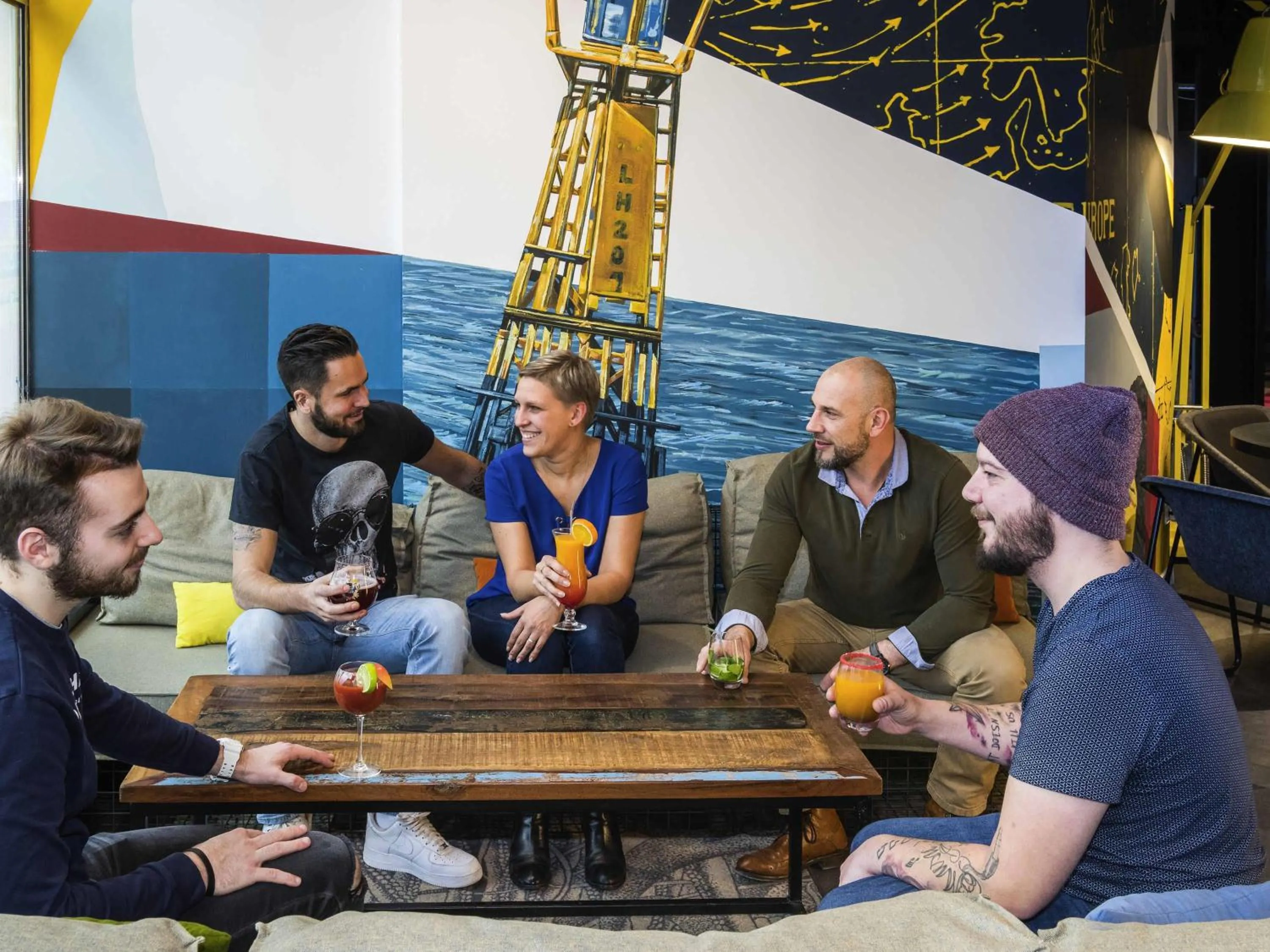 Restaurant/places to eat in Mercure Le Havre Centre Bassin Du Commerce