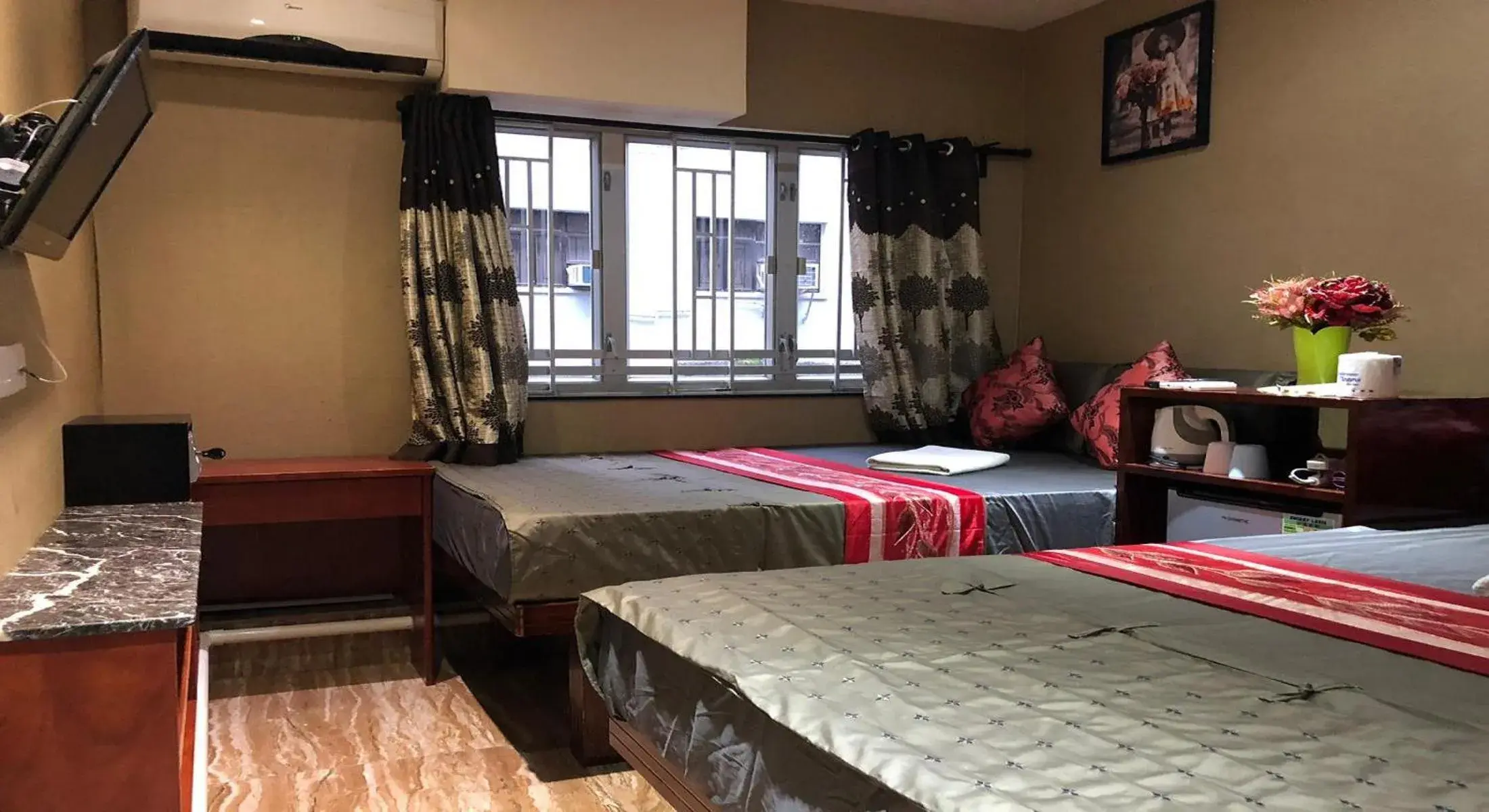 Decorative detail, Bed in Rich Hostel Decorative detail, Bed in Rich Hostel