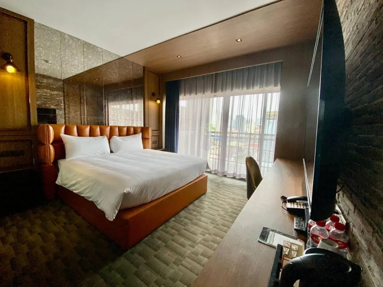 Photo of the whole room, Bed in CHECK inn Phnom Penh BKK1