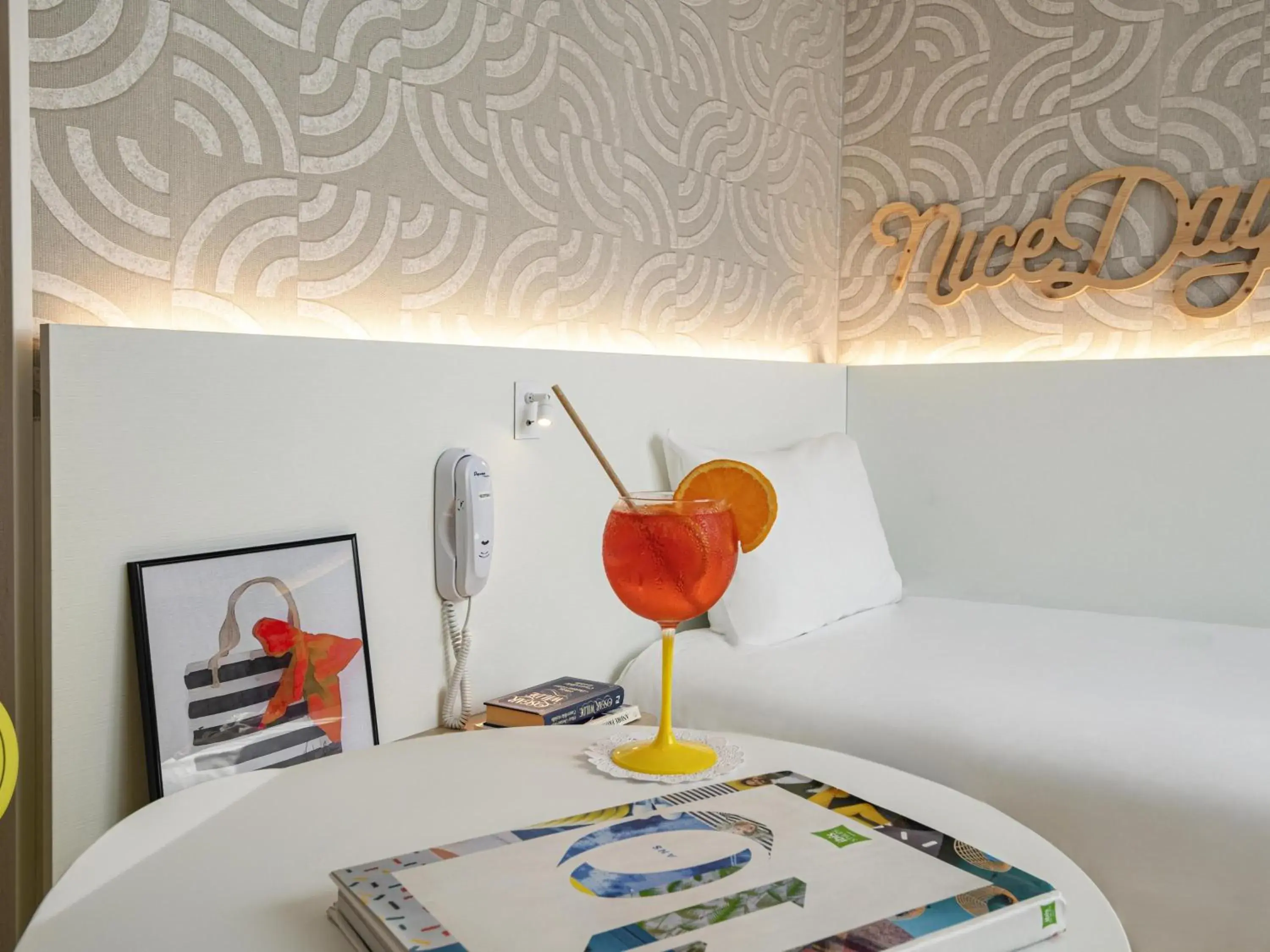 Bedroom in ibis Styles Nice Cap 3000 Aéroport Bedroom in ibis Styles Nice Cap 3000 Aéroport