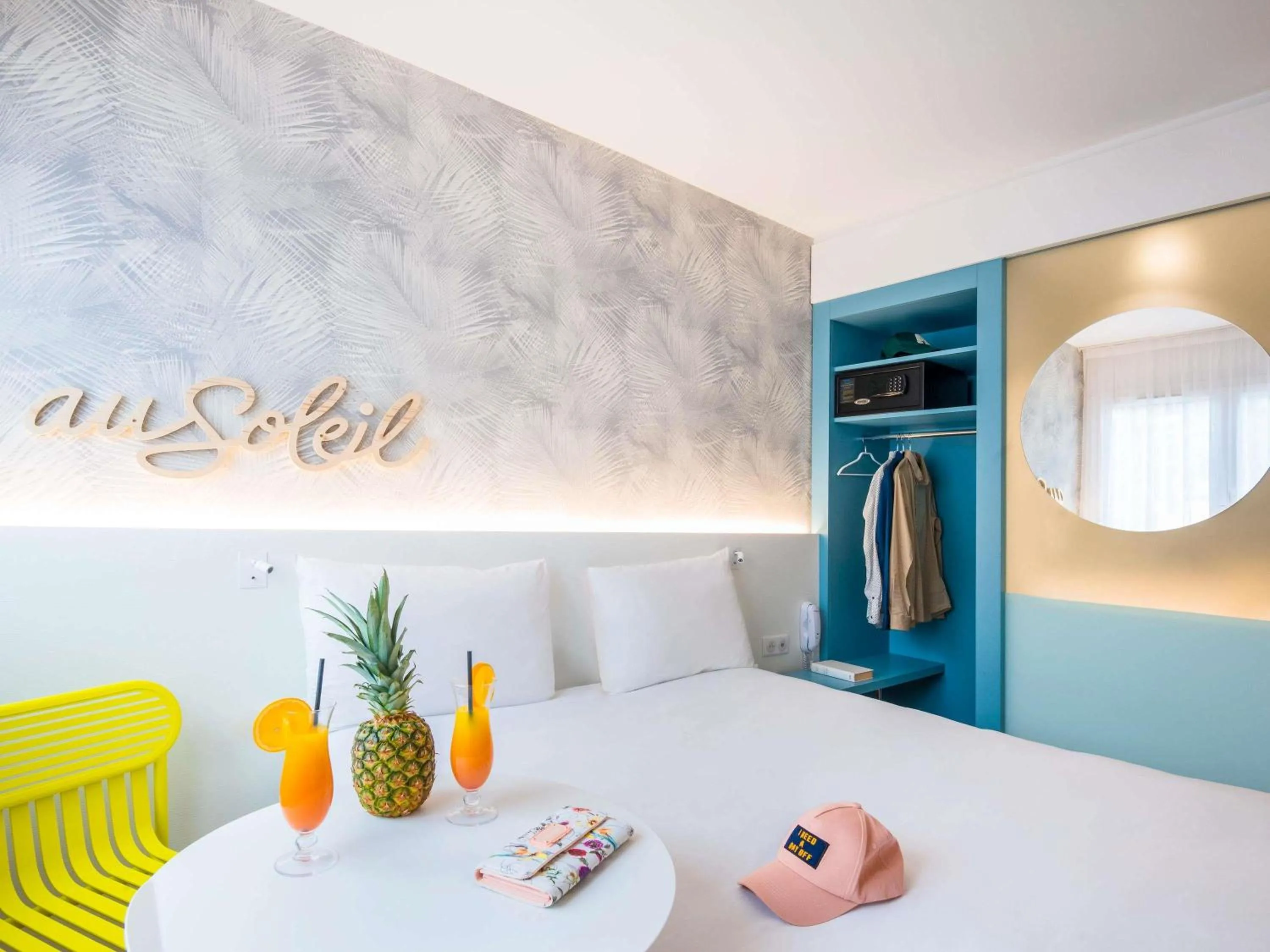 Property building, Bed in ibis Styles Nice Cap 3000 Aéroport