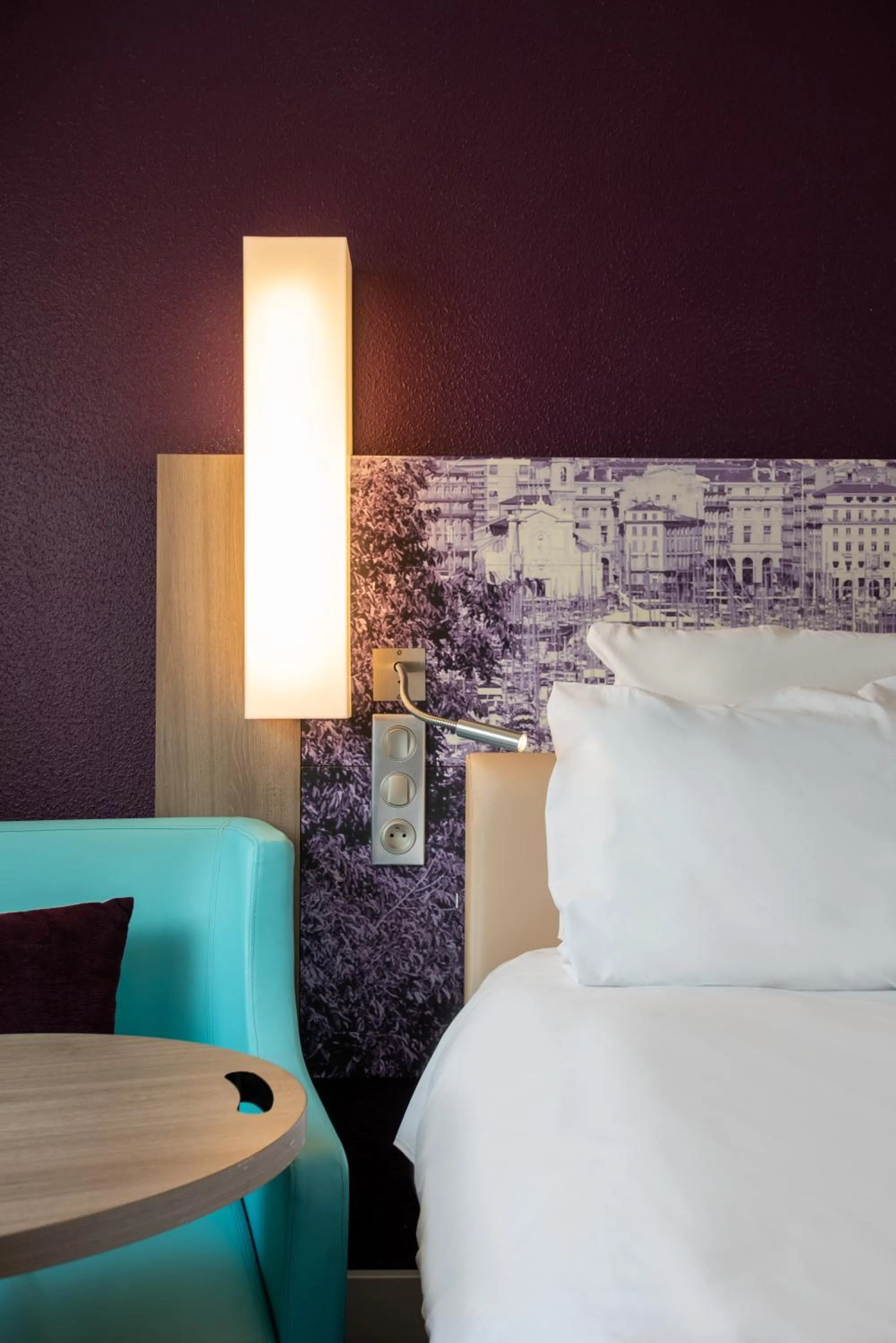 Bedroom, Bed in Mercure Marseille Centre Vieux Port