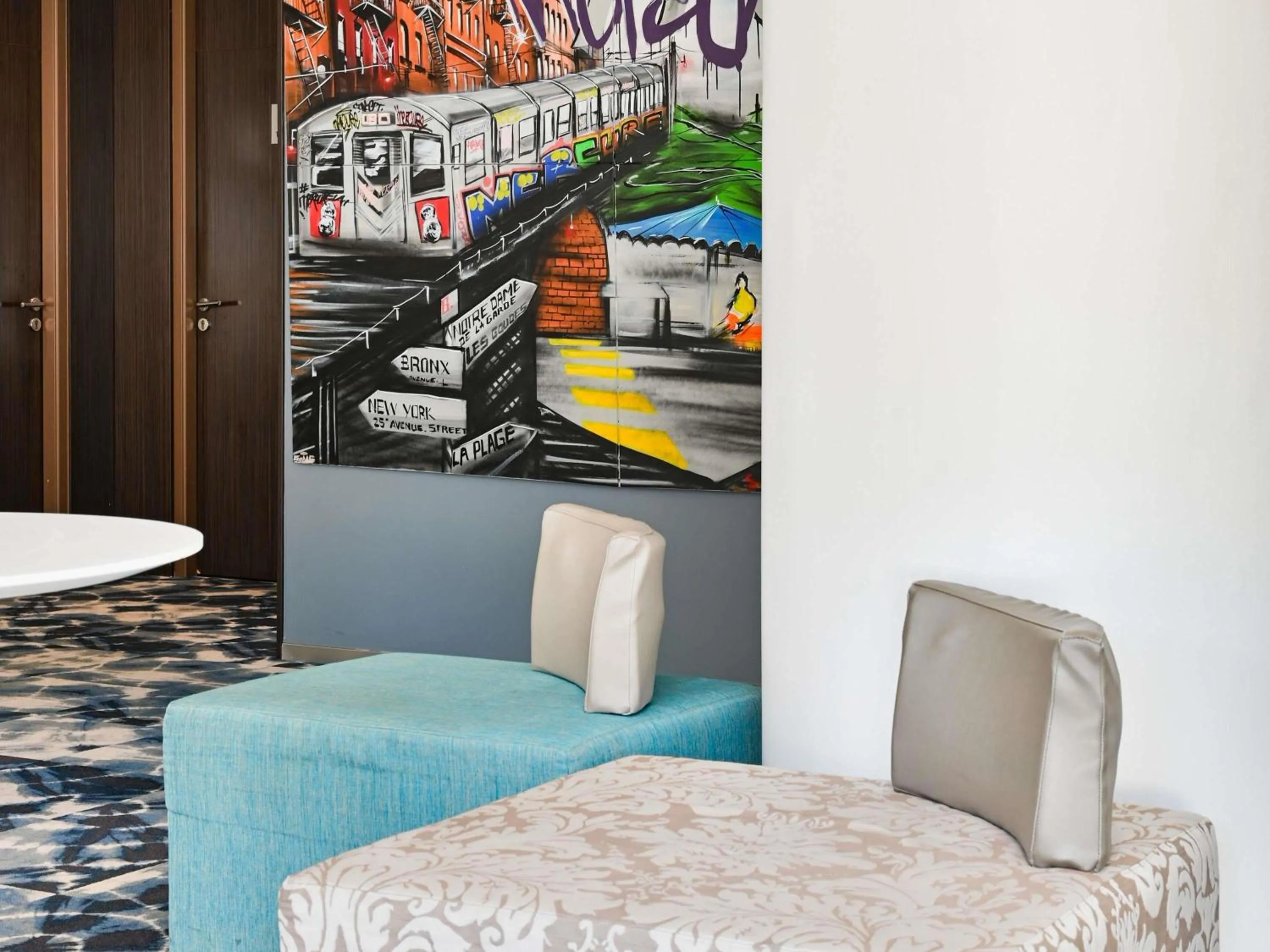 Meeting/conference room, Bed in Mercure Marseille Centre Vieux Port