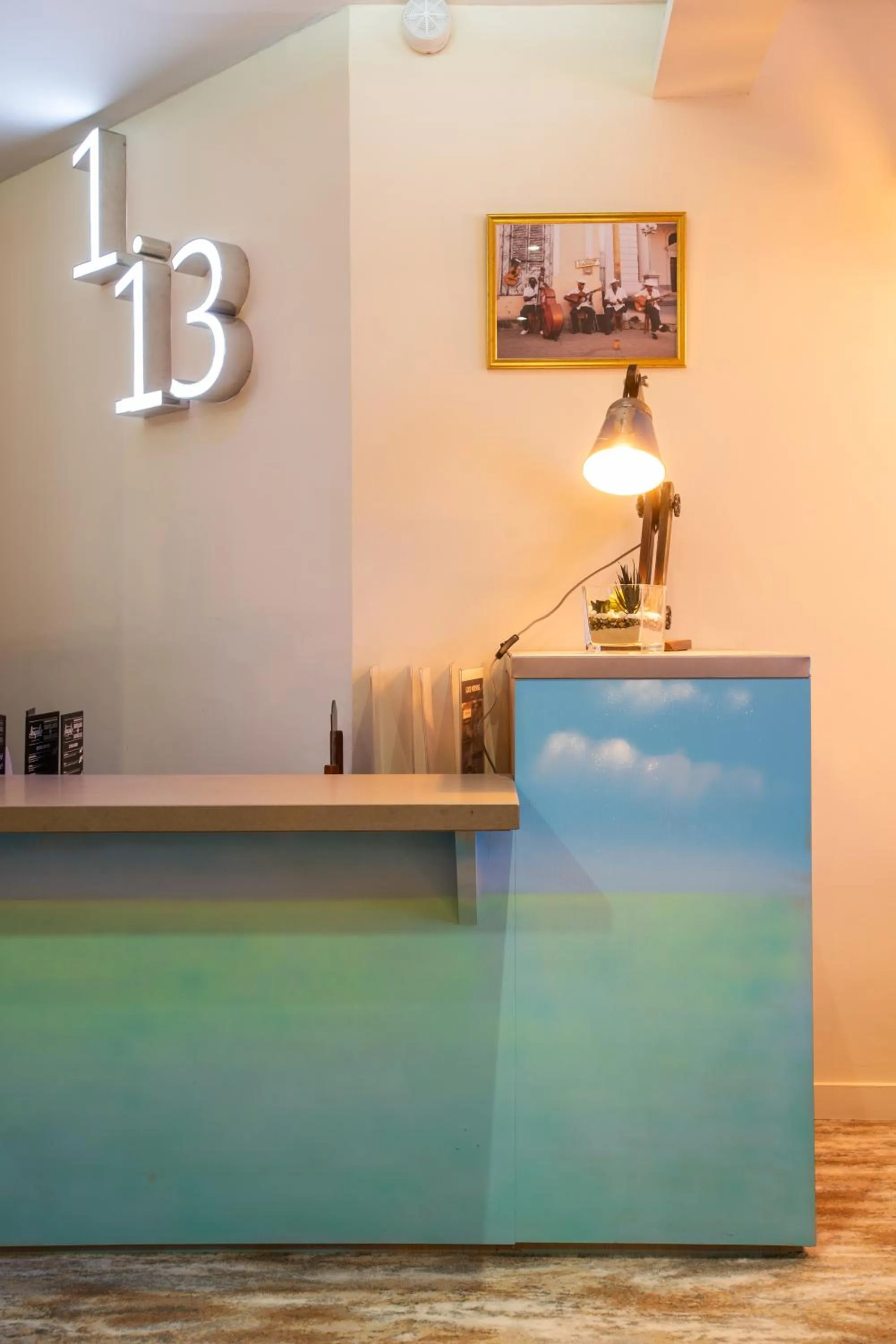 Lounge or bar in Mercure Marseille Centre Vieux Port