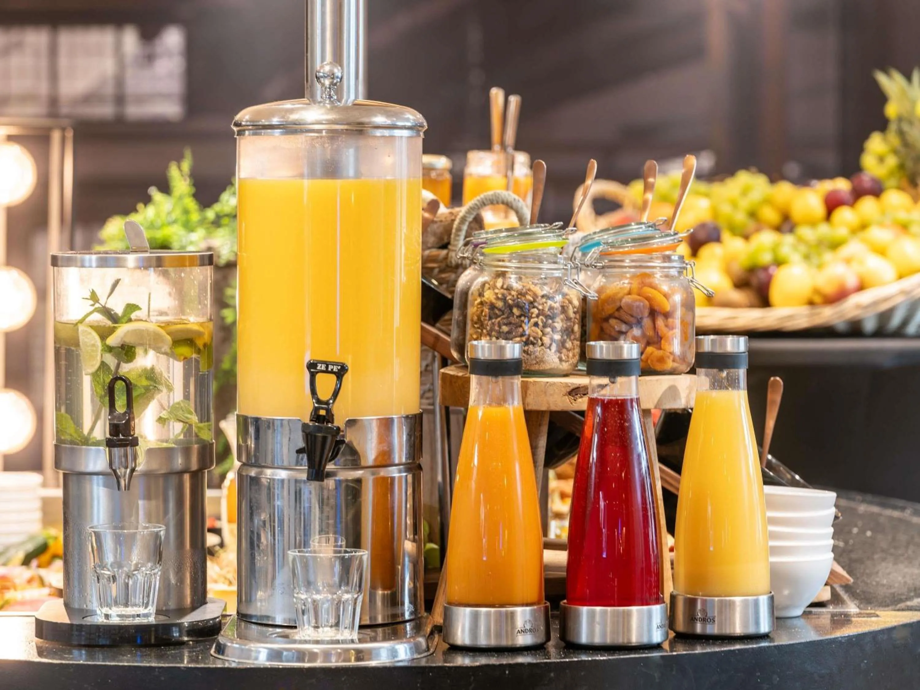 Breakfast in Mercure Le Mans Centre