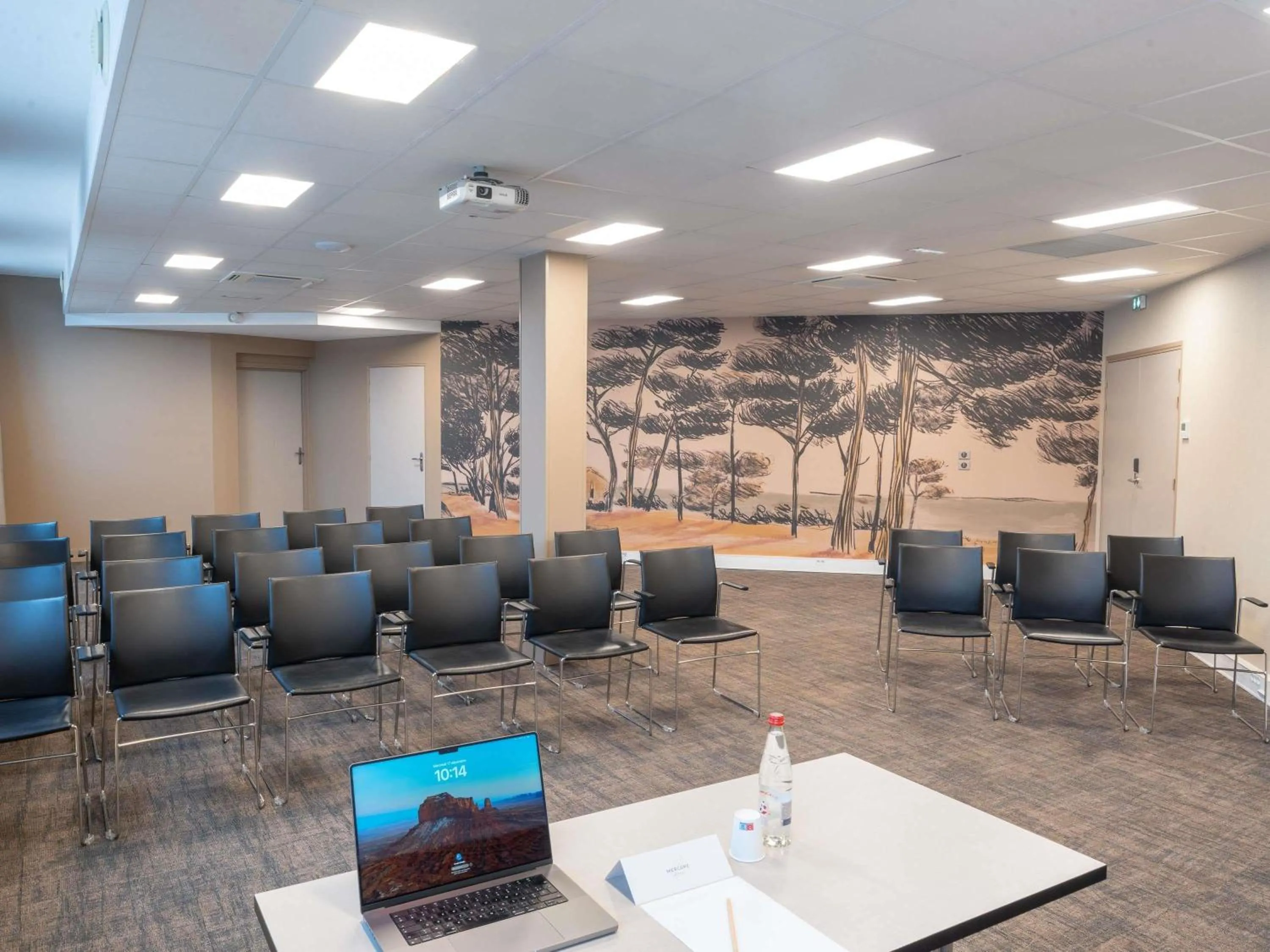 Meeting/conference room in Mercure Le Mans Centre