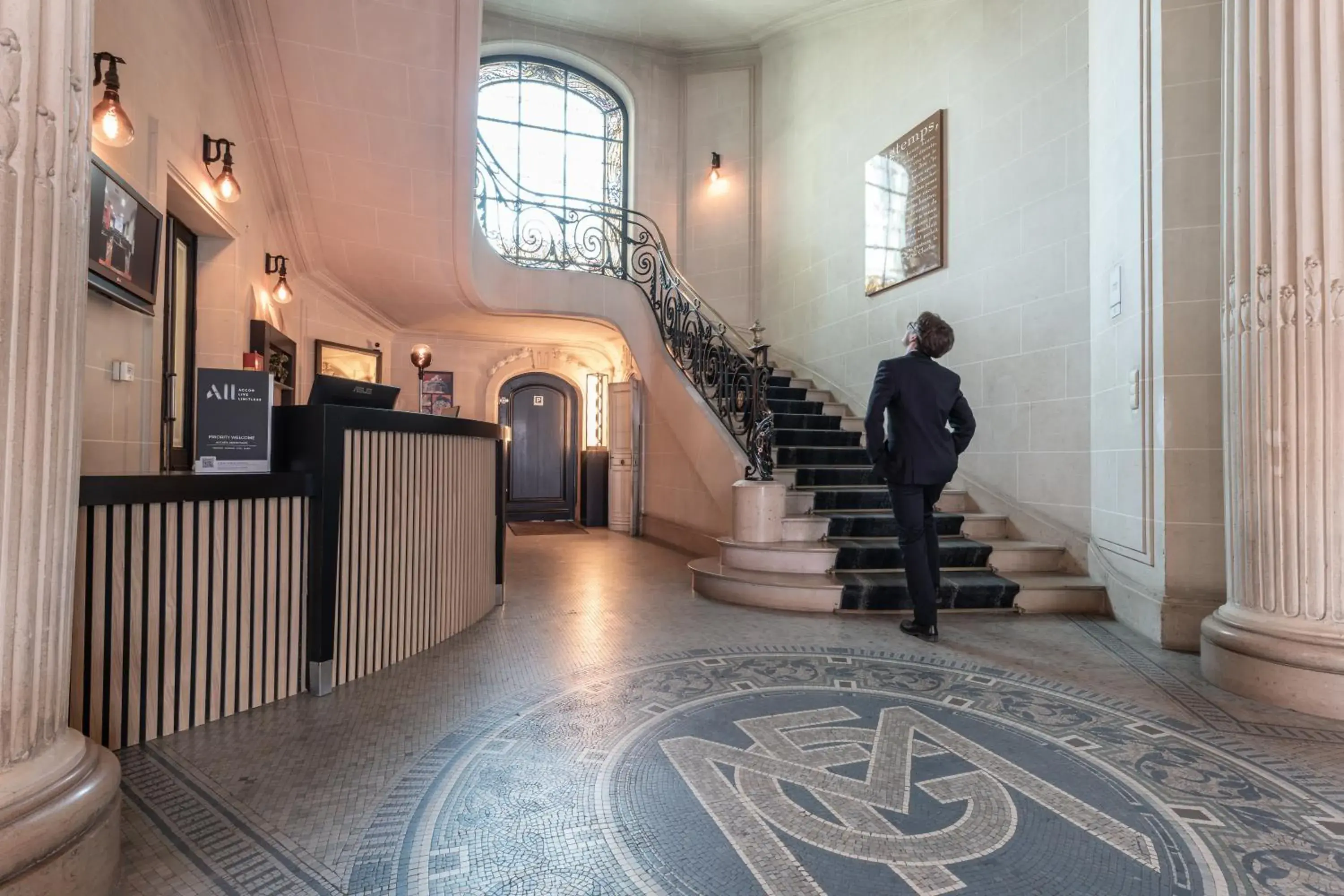 Lobby or reception in Mercure Le Mans Centre Lobby or reception in Mercure Le Mans Centre