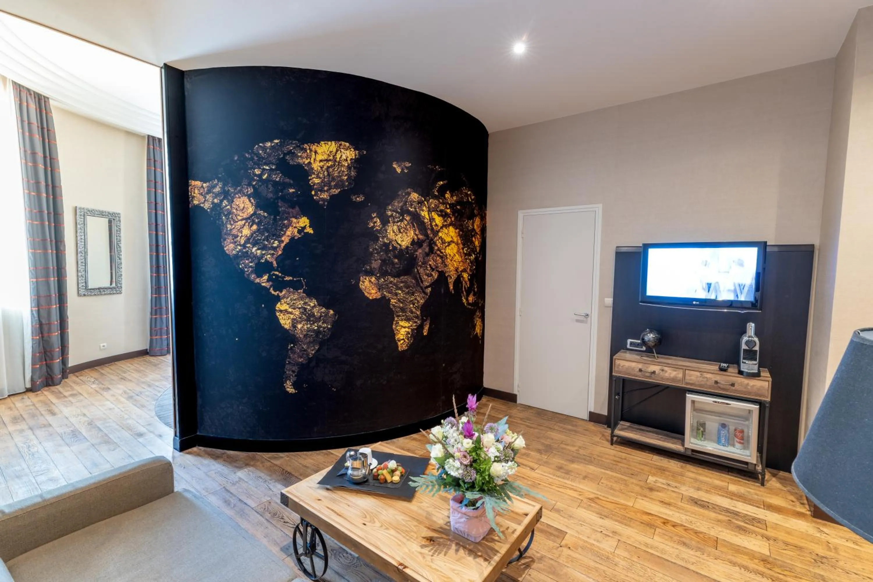 TV and multimedia in Mercure Le Mans Centre