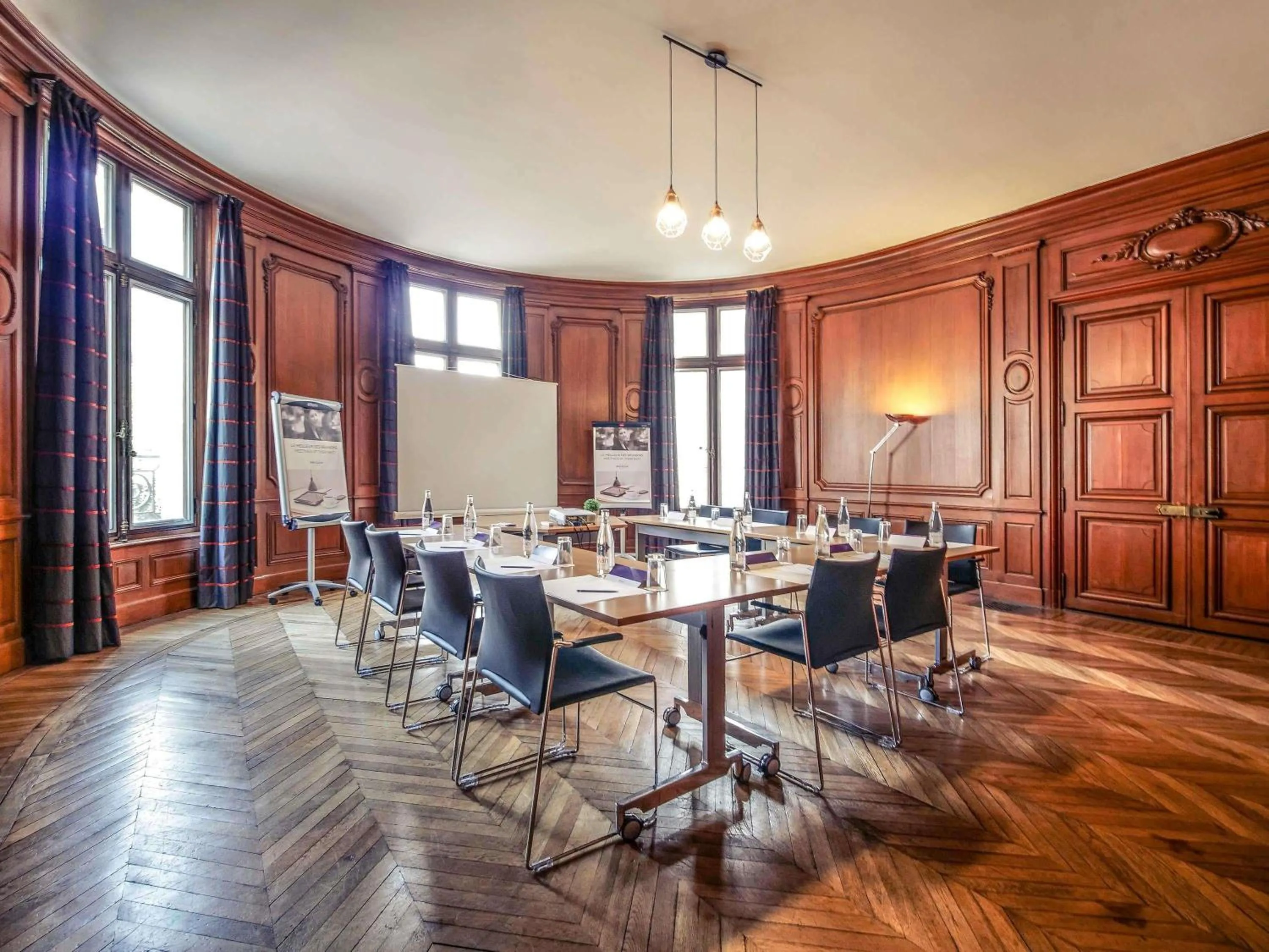 Meeting/conference room in Mercure Le Mans Centre