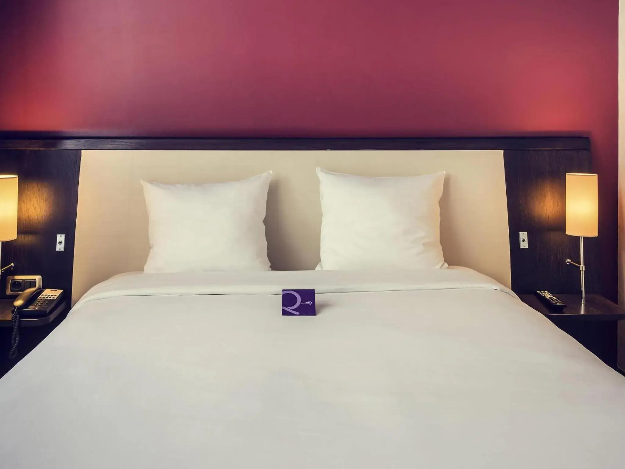 Bedroom, Bed in Mercure Le Mans Centre Bedroom, Bed in Mercure Le Mans Centre