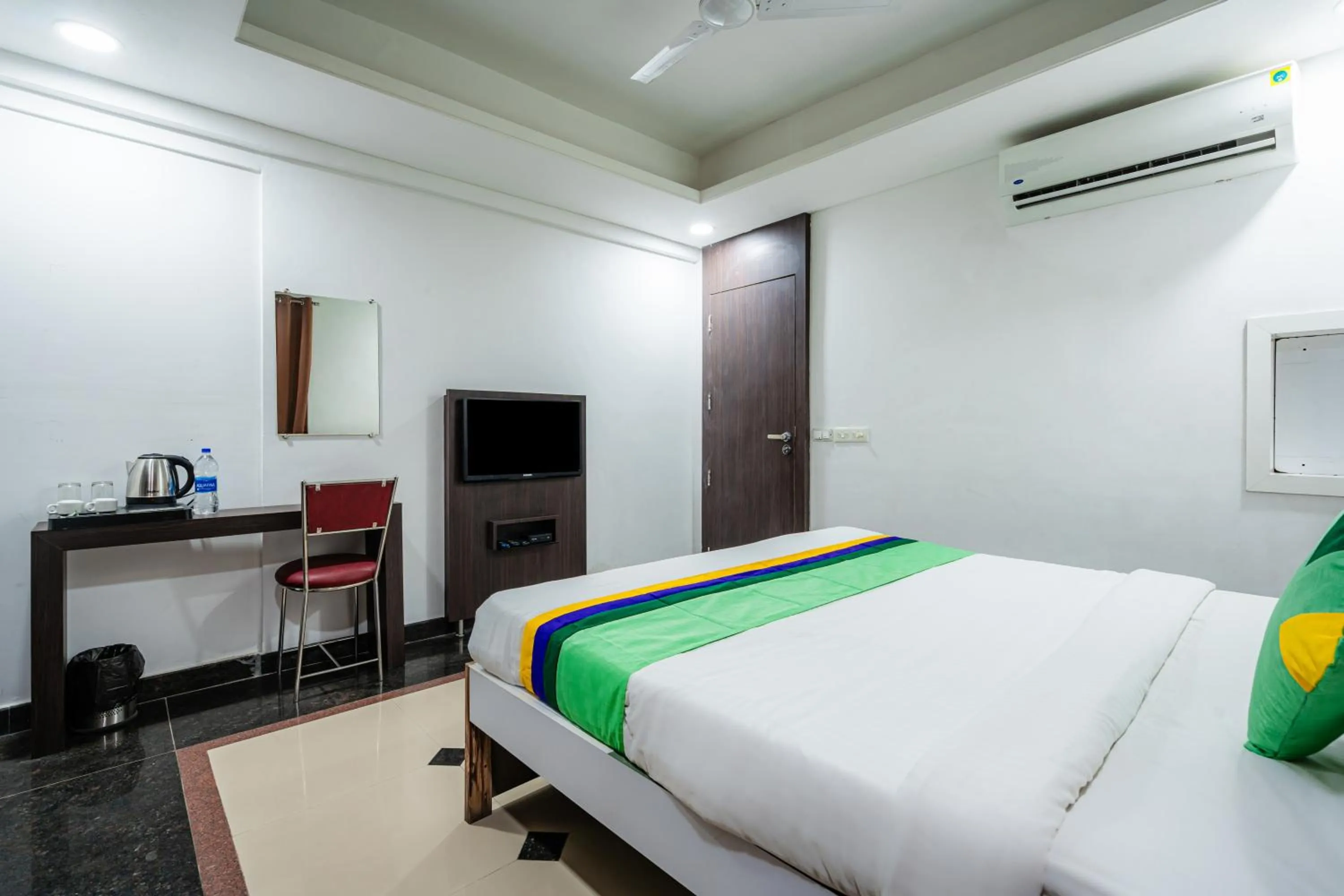 Bed in Treebo Silver Apartment