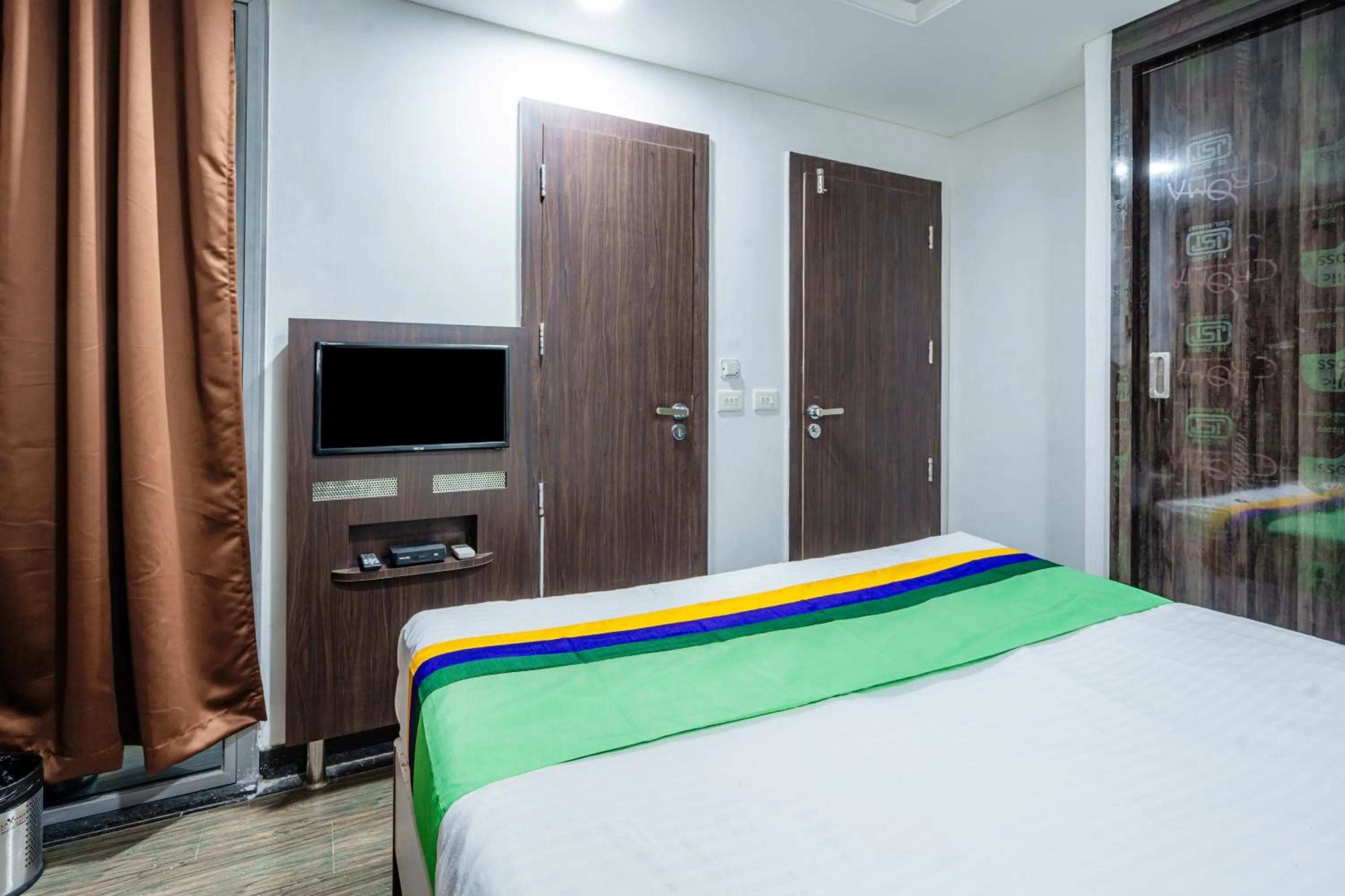 Bedroom, Bed in Treebo Silver Apartment