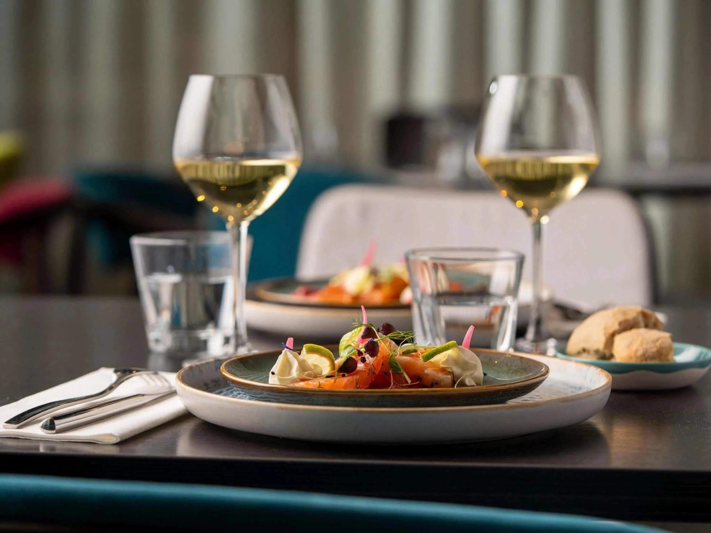 Restaurant/places to eat in Novotel Lille Centre Gares