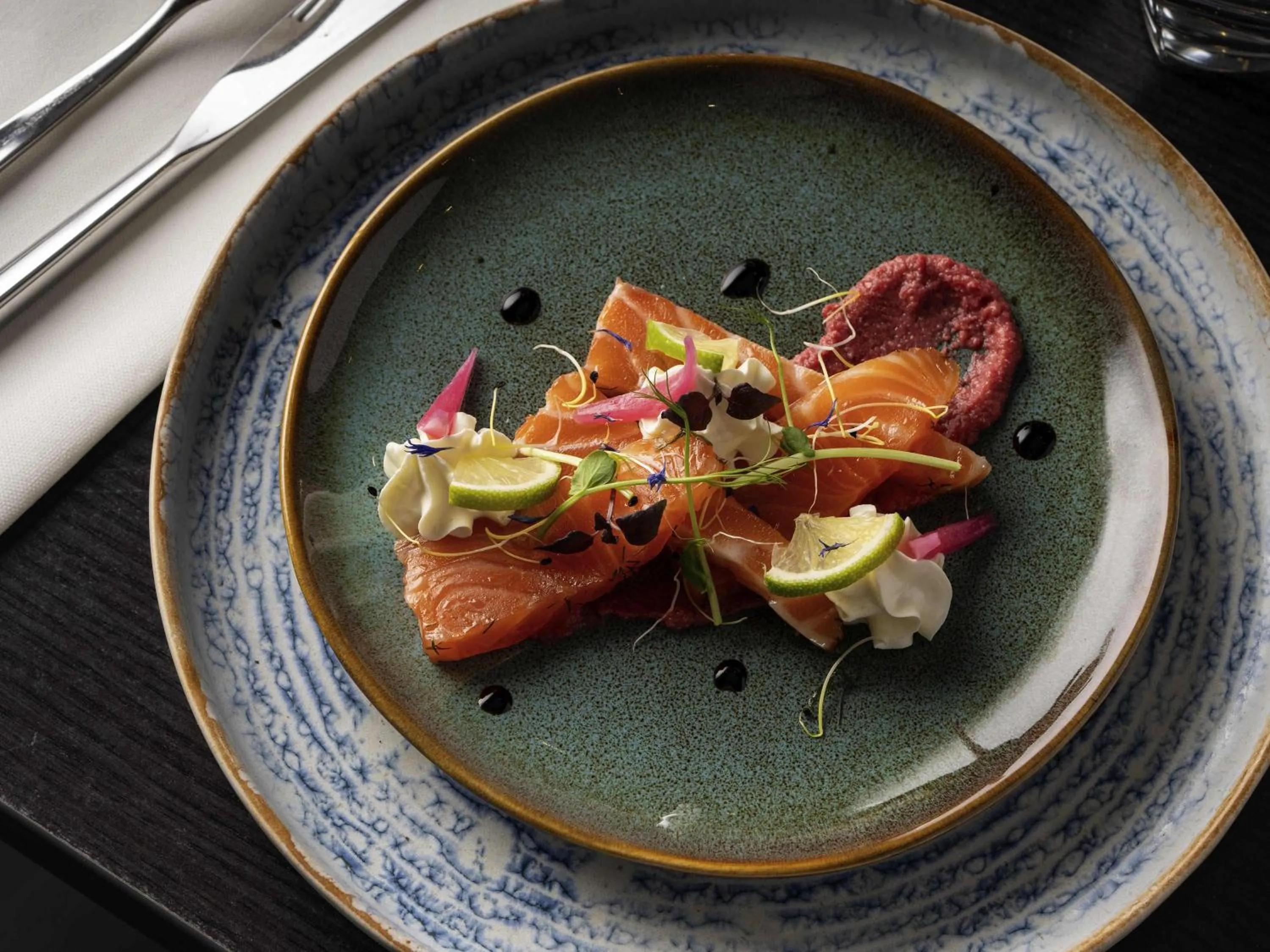 Restaurant/places to eat in Novotel Lille Centre Gares