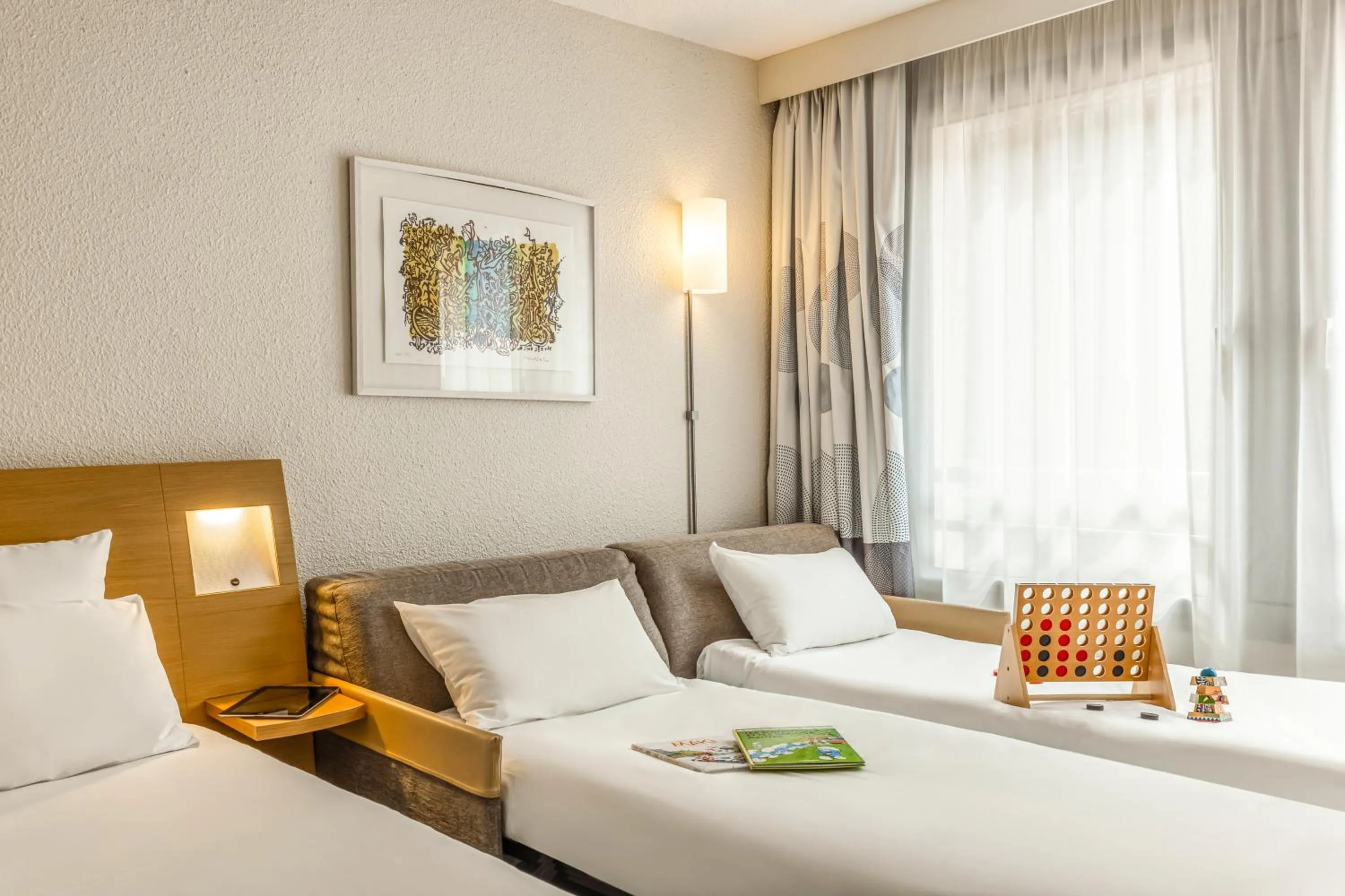 Bedroom, Bed in Novotel Lille Centre Gares