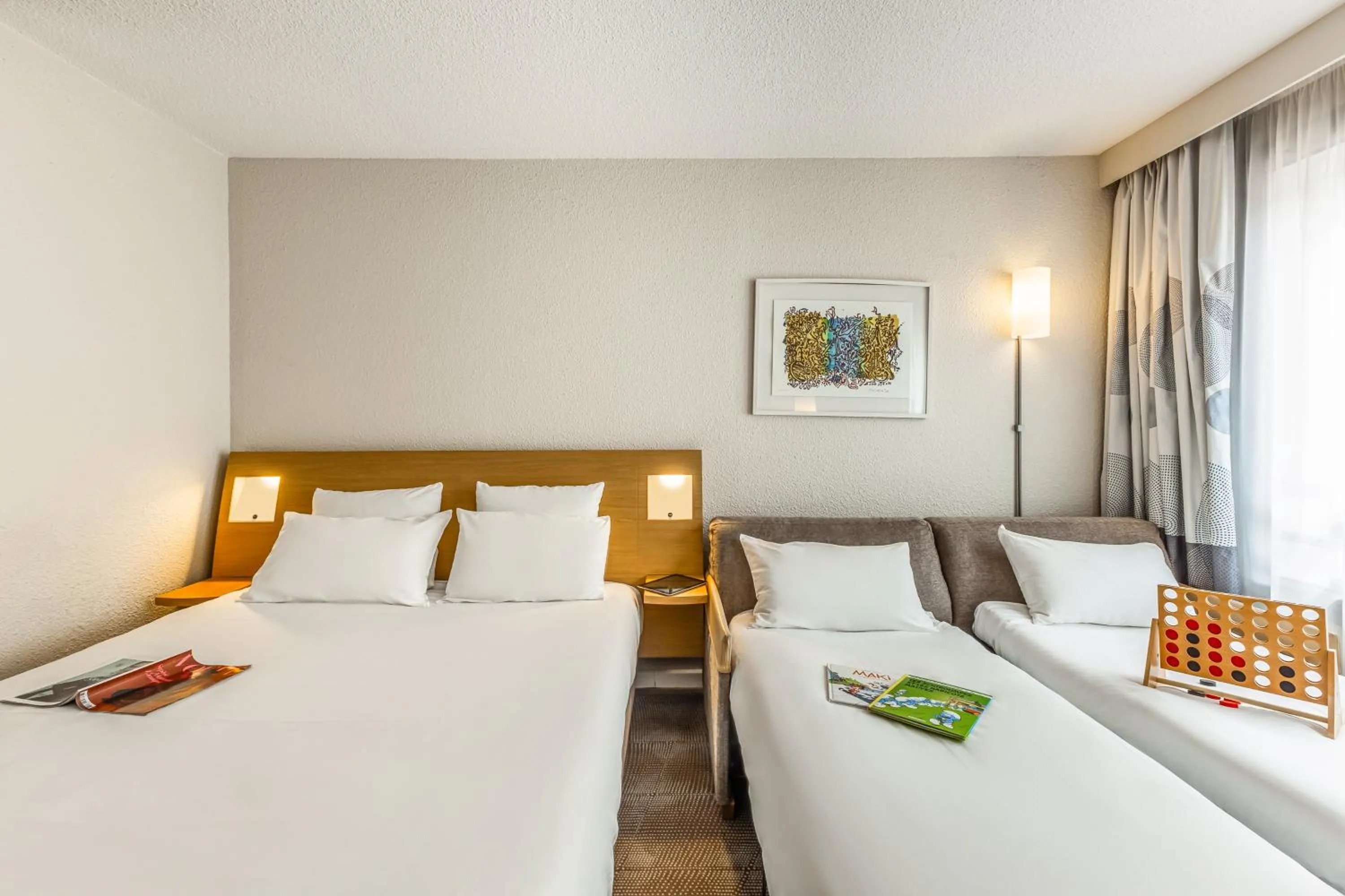 Photo of the whole room, Bed in Novotel Lille Centre Gares