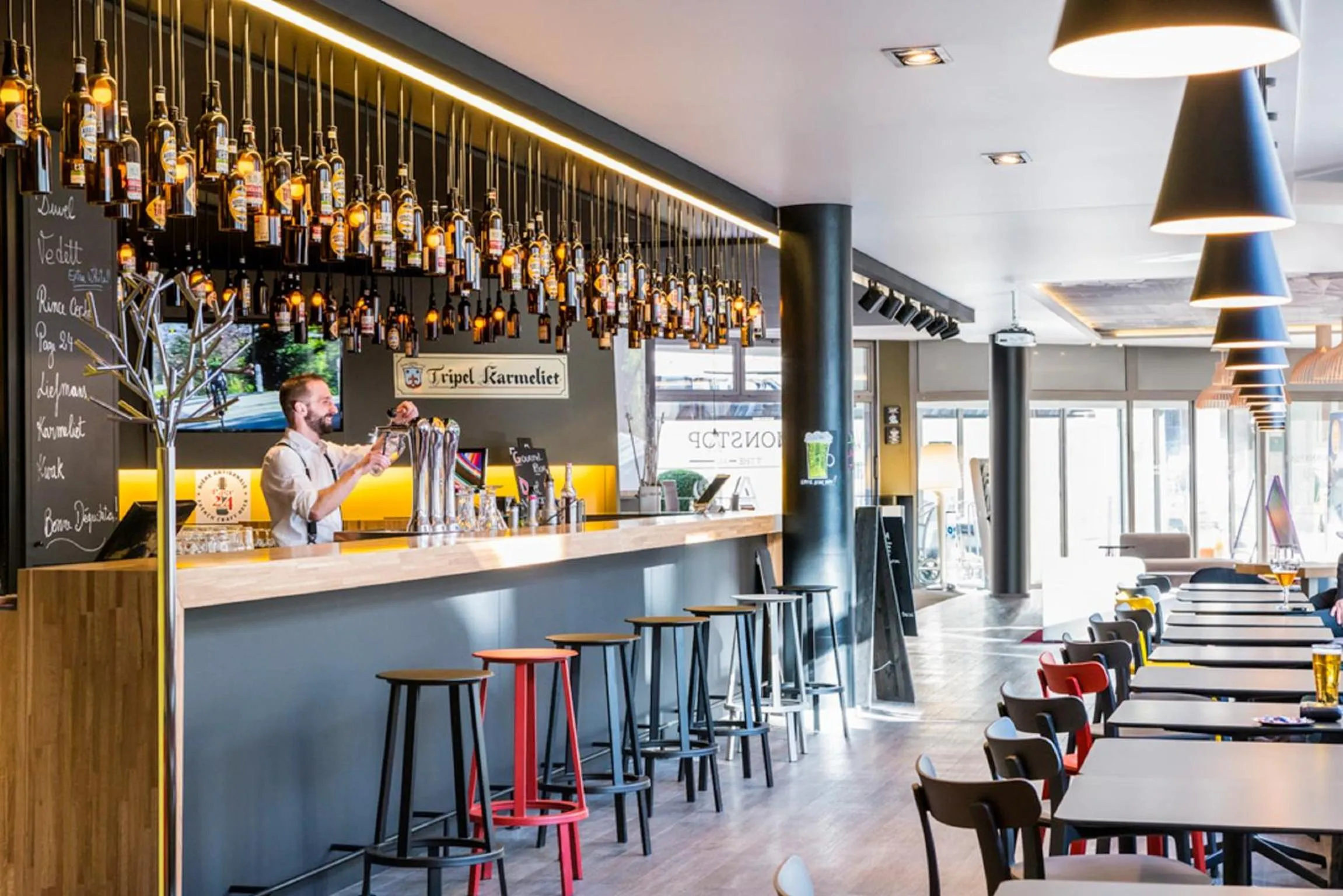 Lounge or bar in Novotel Lille Centre Gares