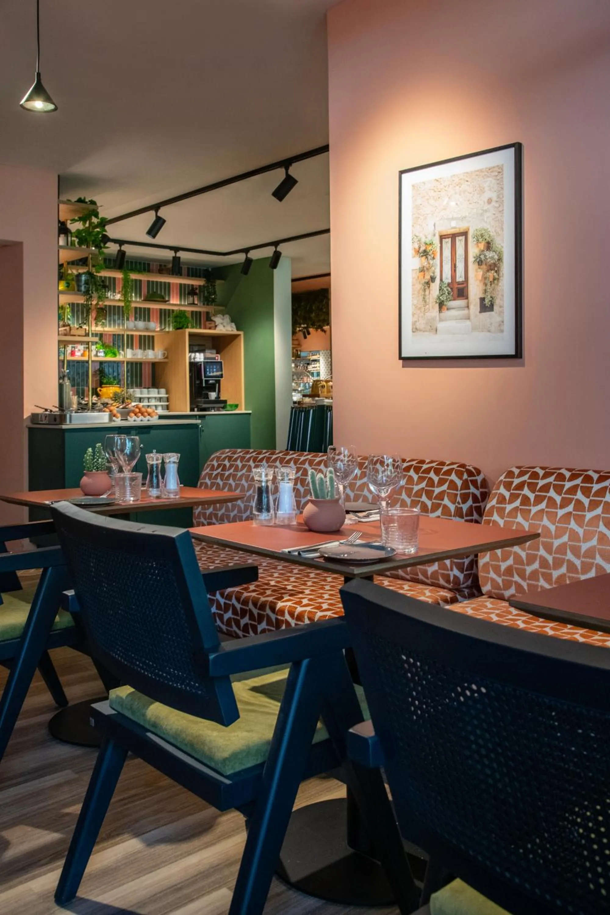 Restaurant/places to eat in Novotel Nice Aéroport Cap 3000