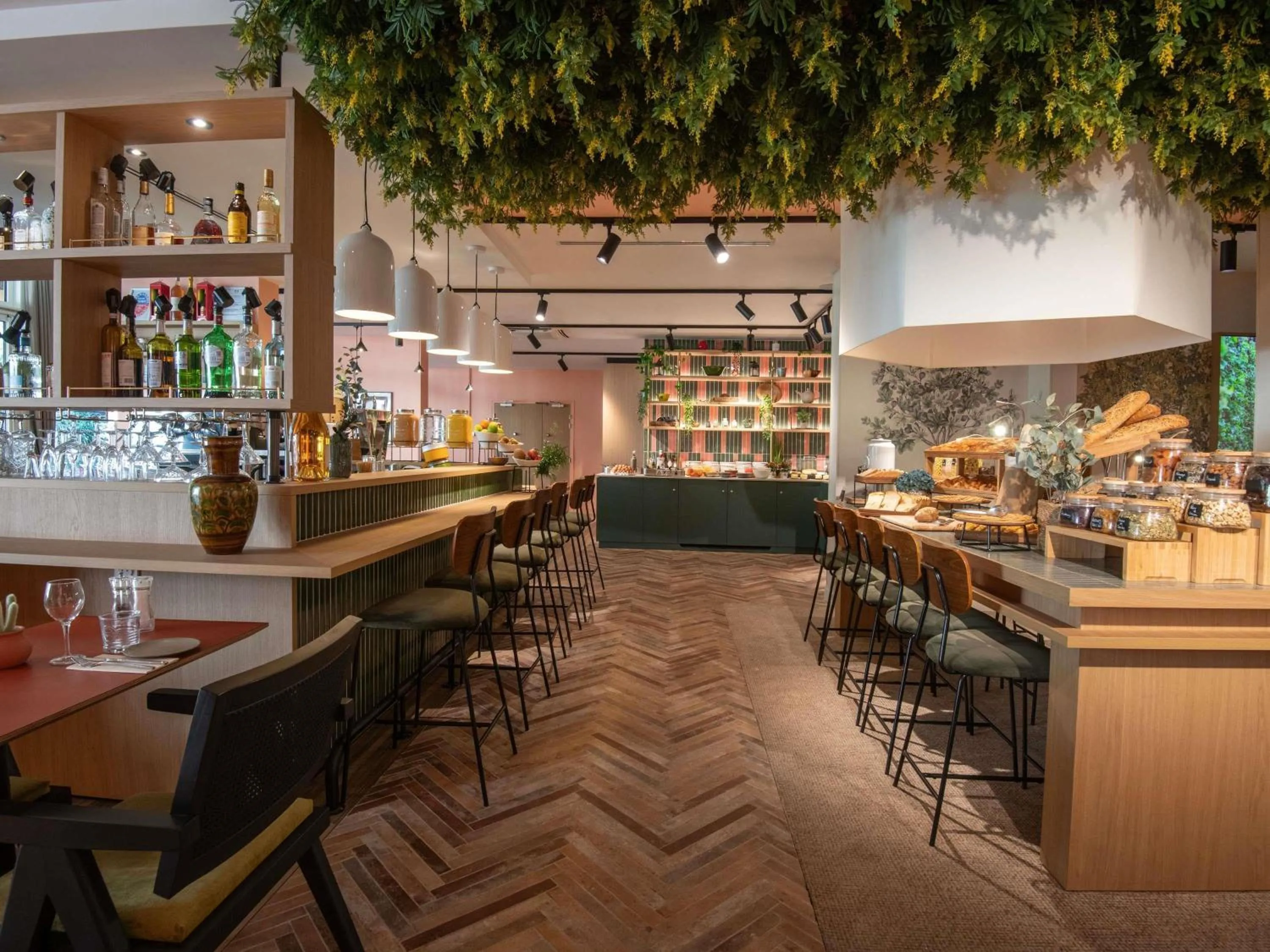 Property building in Novotel Nice Aéroport Cap 3000