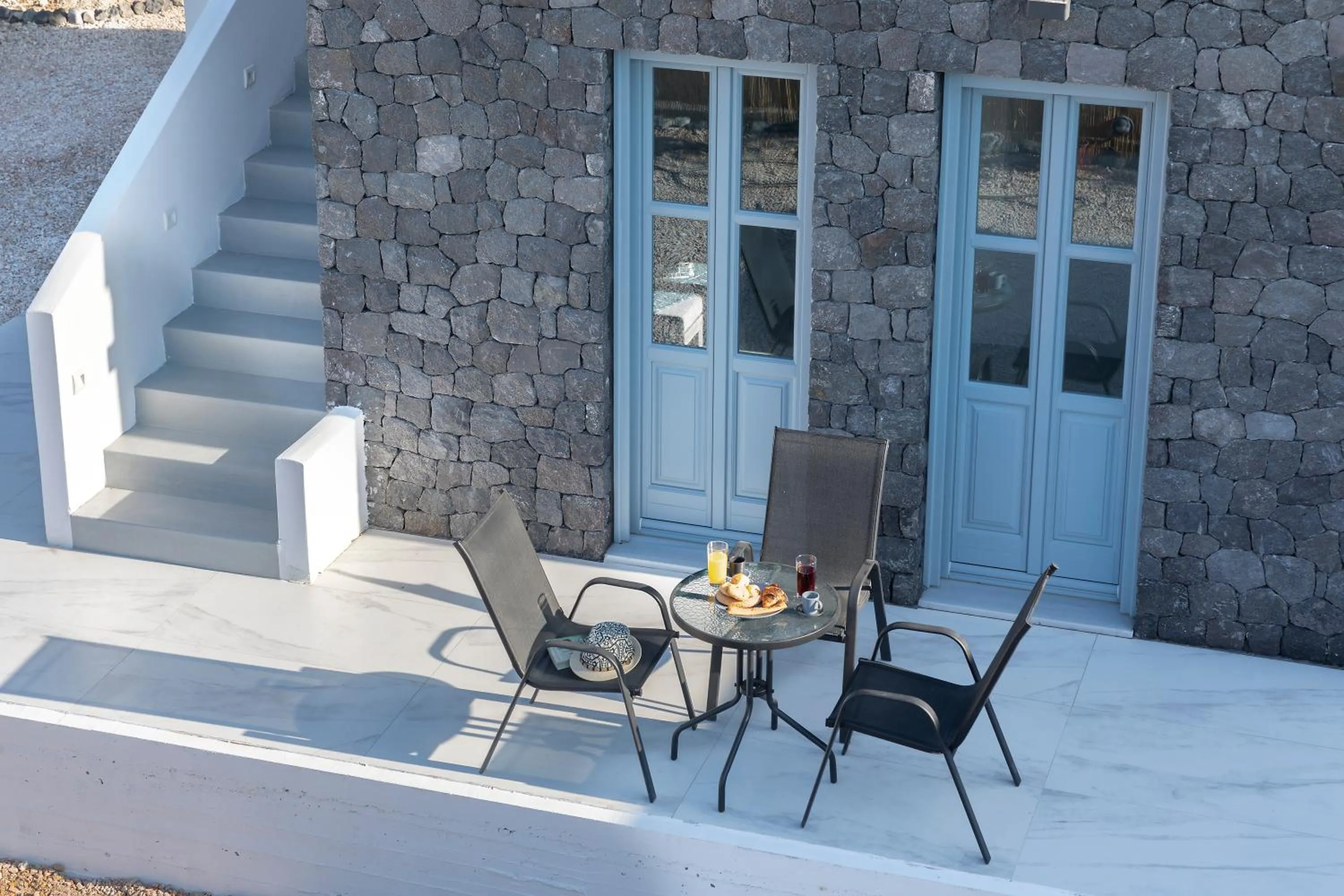 BlackStone Luxury Suites