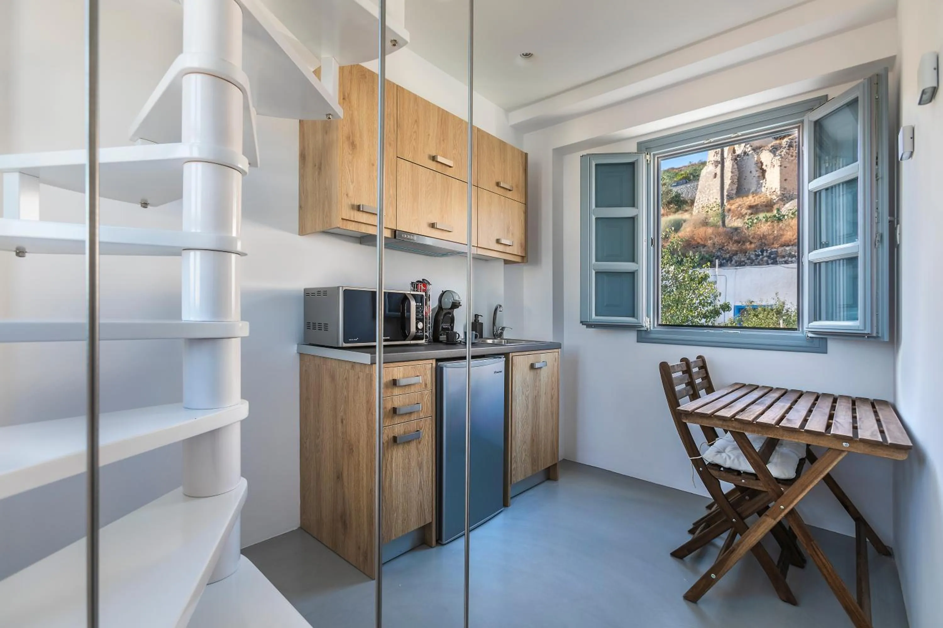 BlackStone Luxury Suites