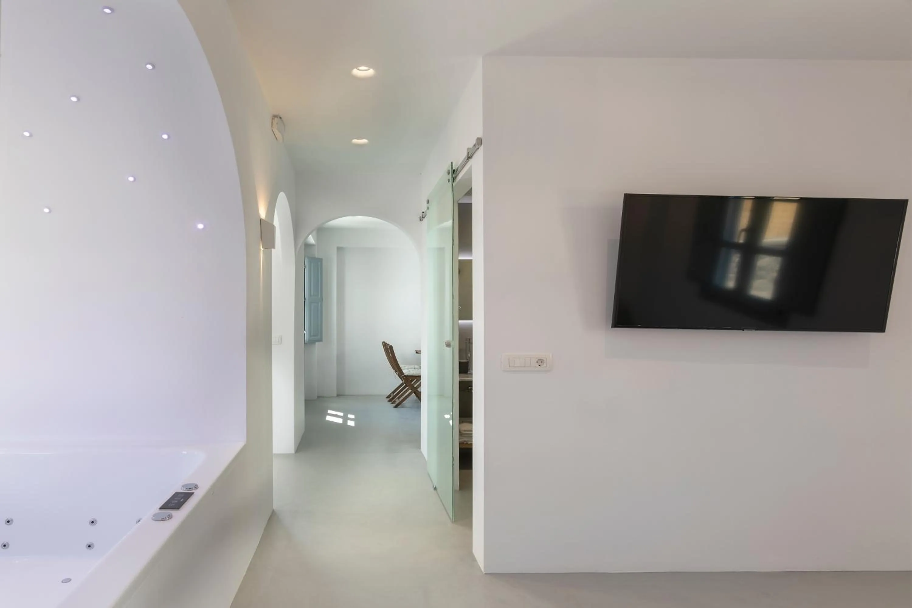 BlackStone Luxury Suites