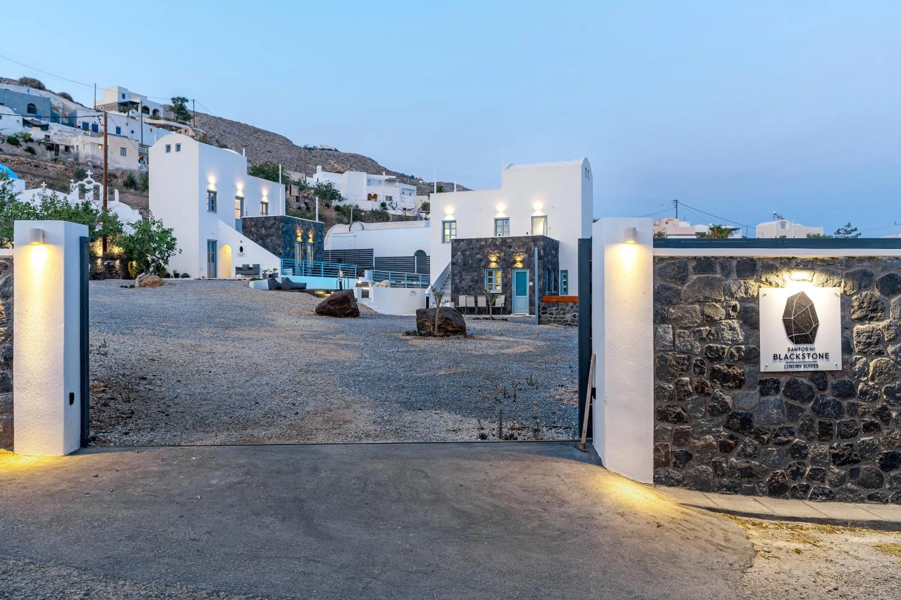 BlackStone Luxury Suites