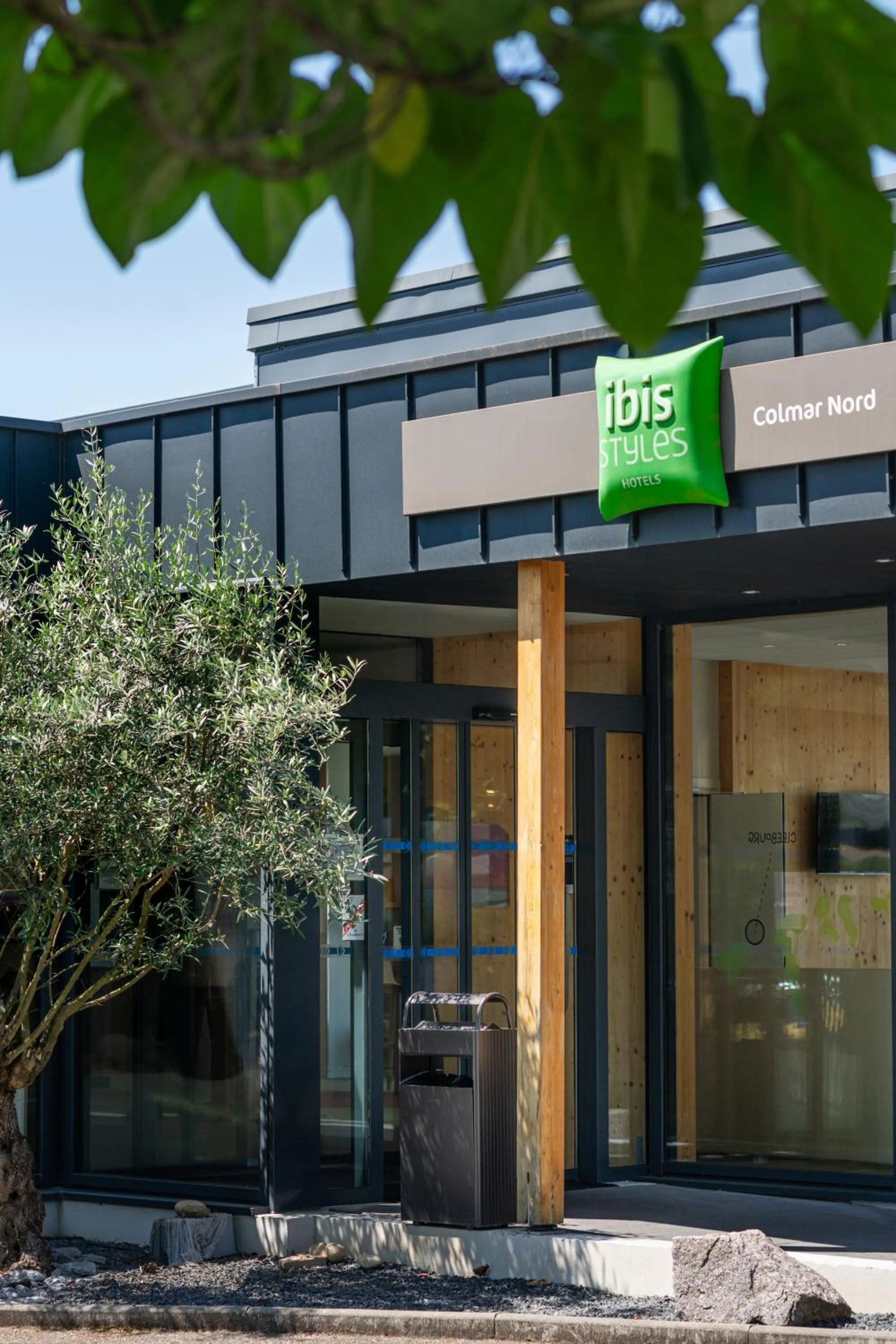 Facade/entrance in Ibis Styles Colmar Nord