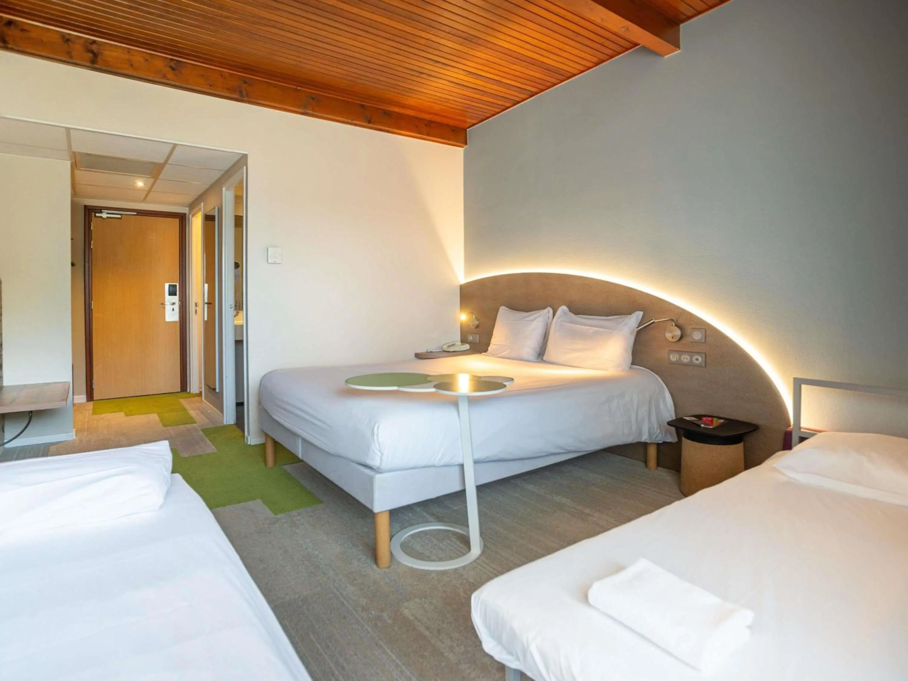 Bedroom, Bed in Ibis Styles Colmar Nord