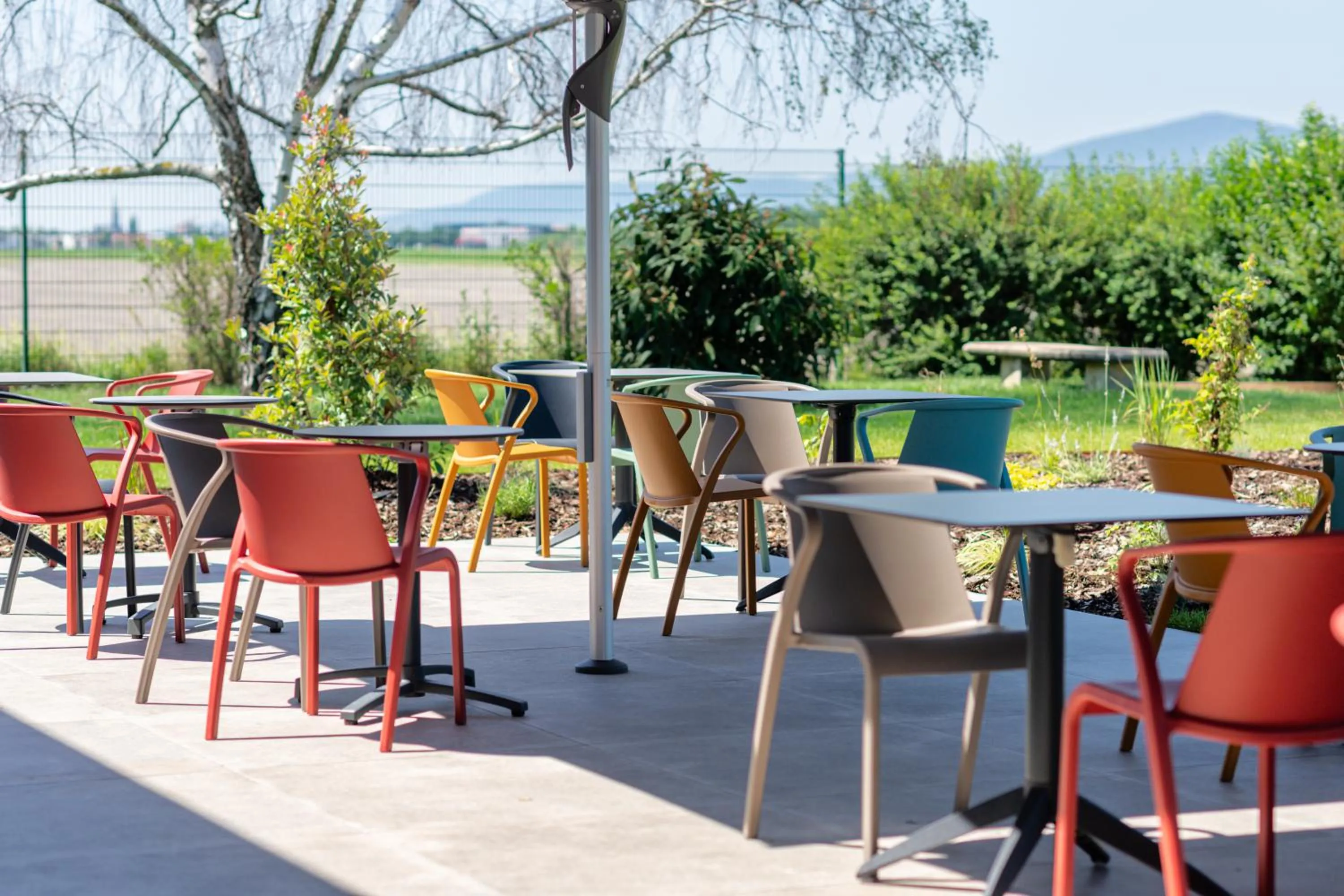 Patio in Ibis Styles Colmar Nord