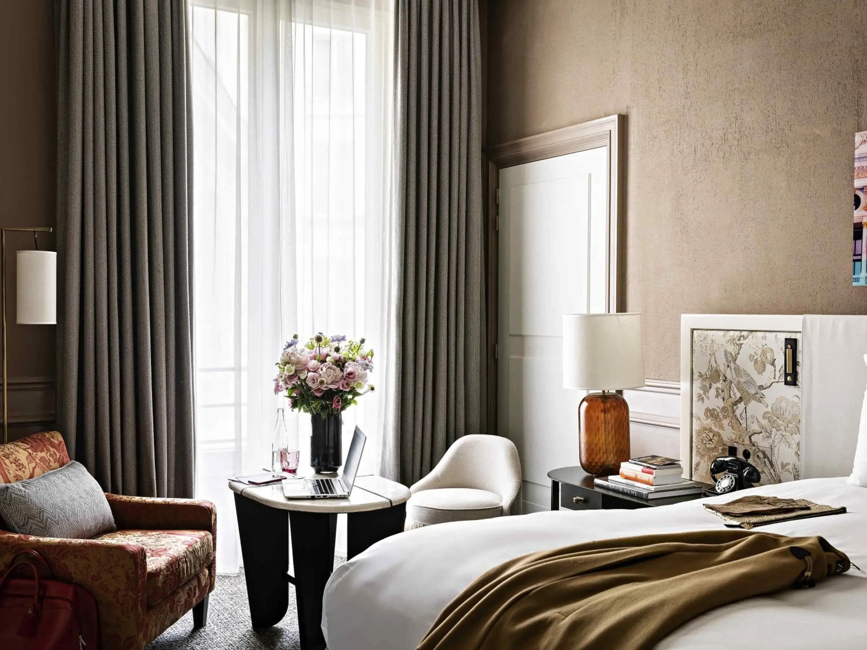 Premium Luxury Queen Room with One Queen Bed and Courtyard or Rue Scribe View in Sofitel Le Scribe Paris Opera Premium Luxury Queen Room with One Queen Bed and Courtyard or Rue Scribe View in Sofitel Le Scribe Paris Opera