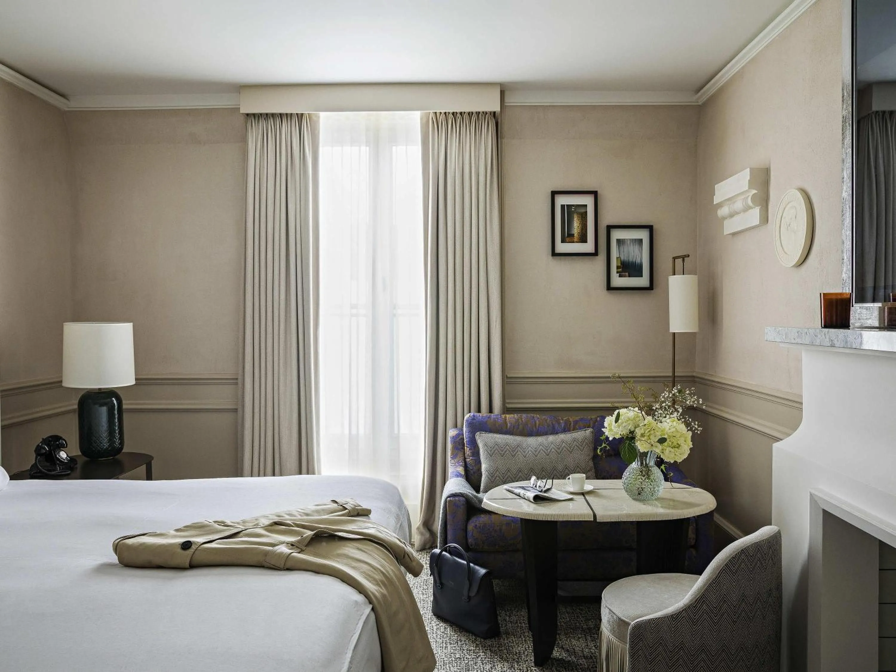 Bedroom, Bed in Sofitel Le Scribe Paris Opera