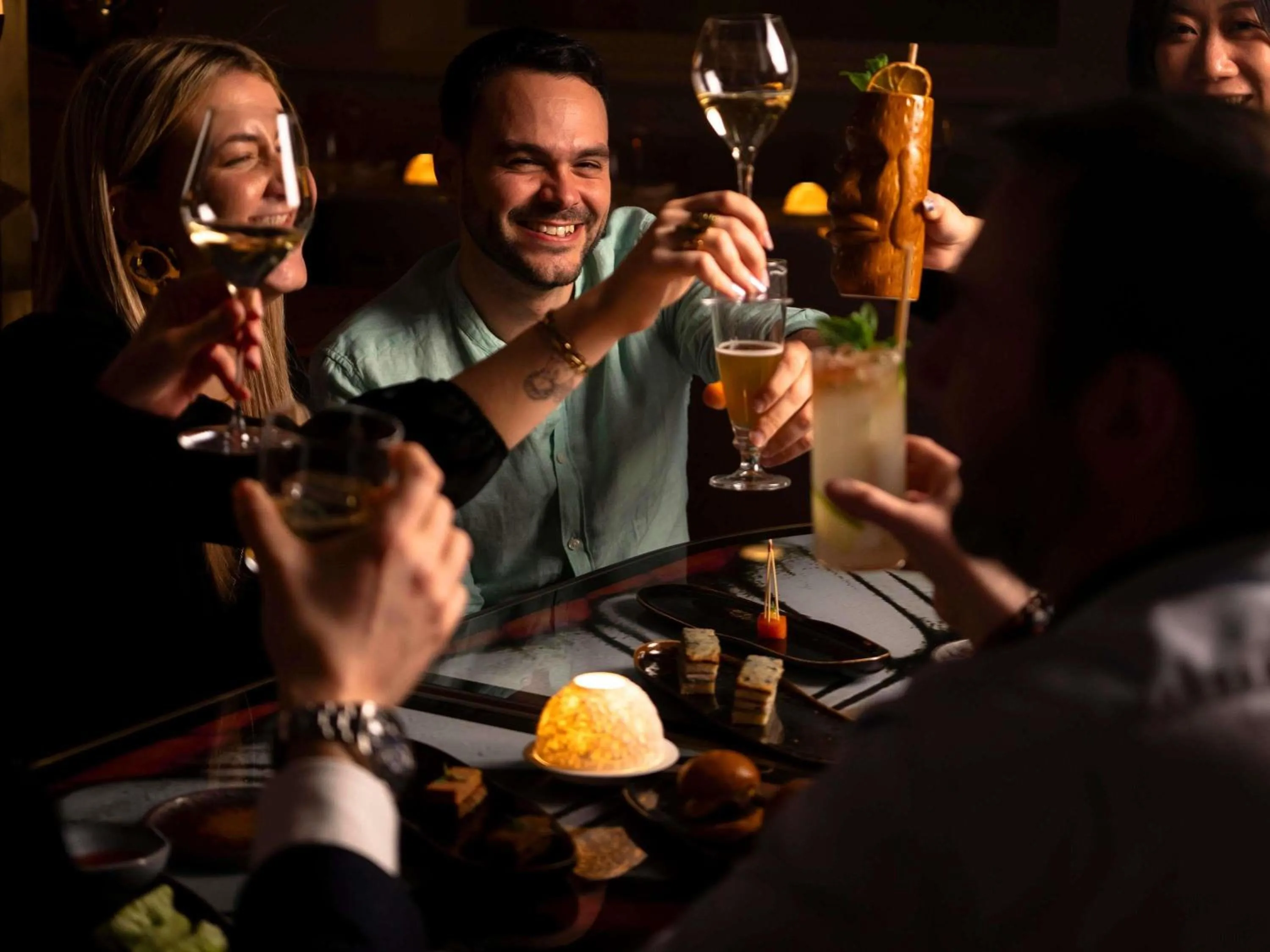 Lounge or bar in Sofitel Le Scribe Paris Opera