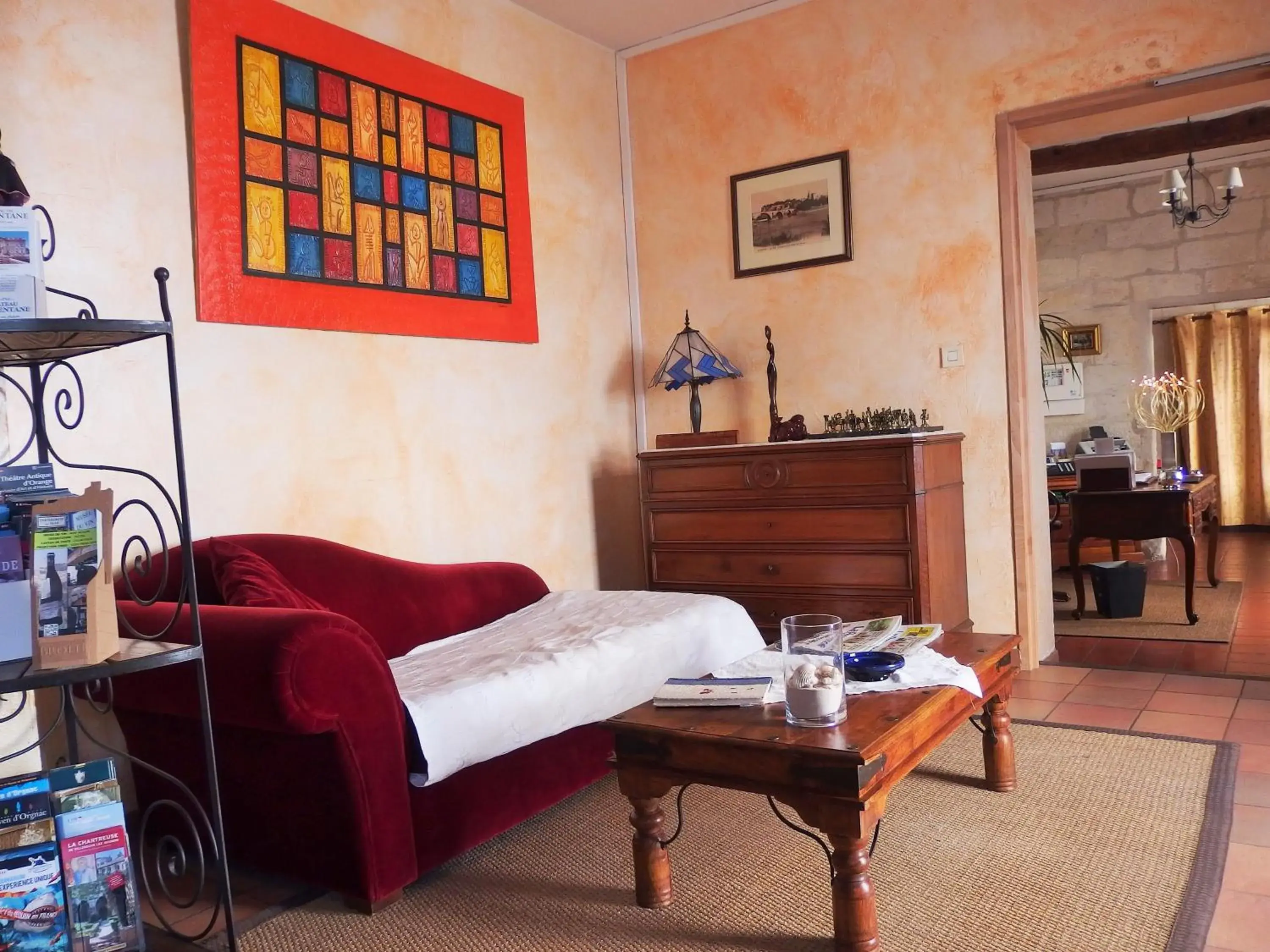 Library, Seating Area in Au Saint Roch - Hôtel et Jardin