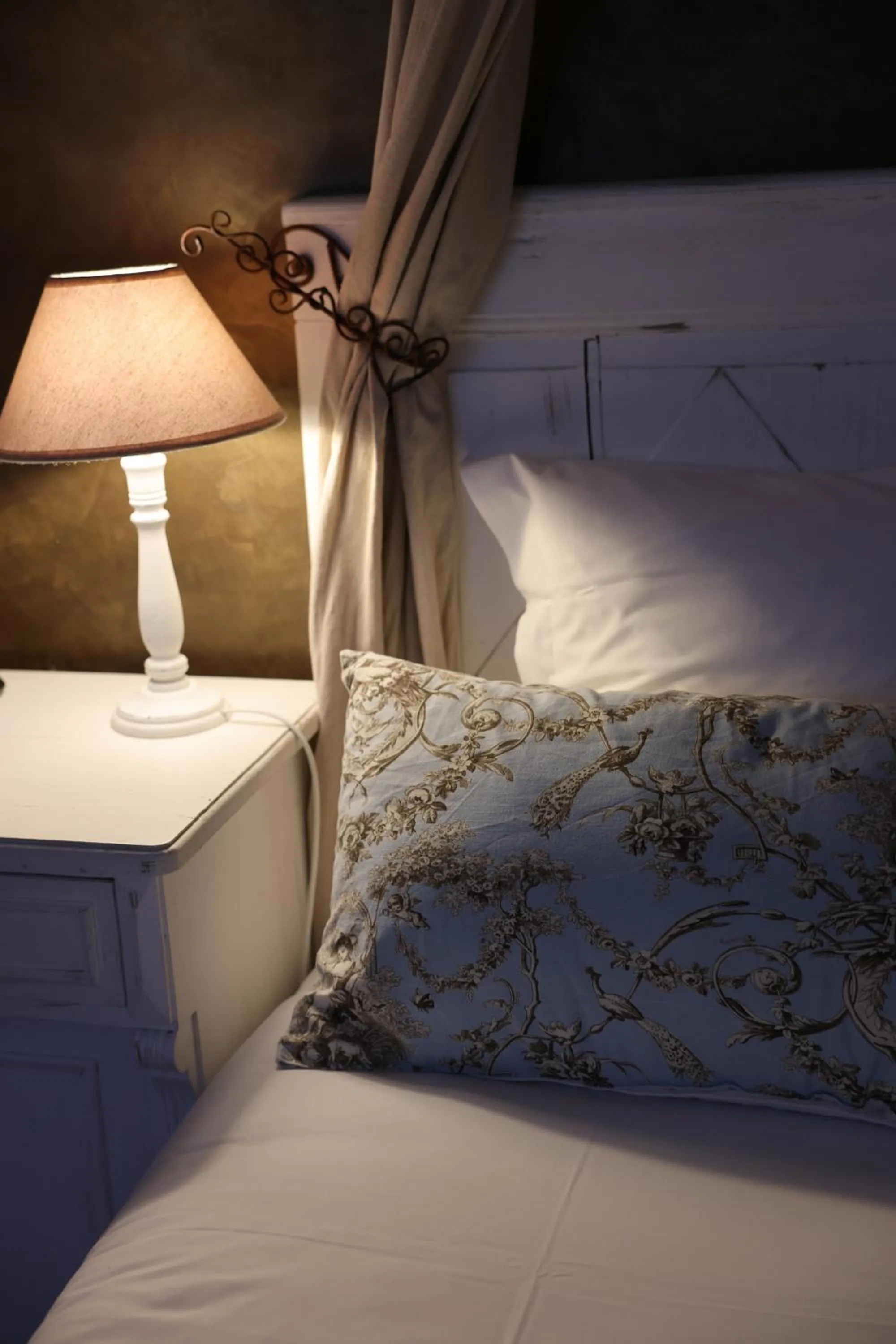 Bed in Hôtel Restaurant Verger des Châteaux, The Originals Relais, proche Sélestat