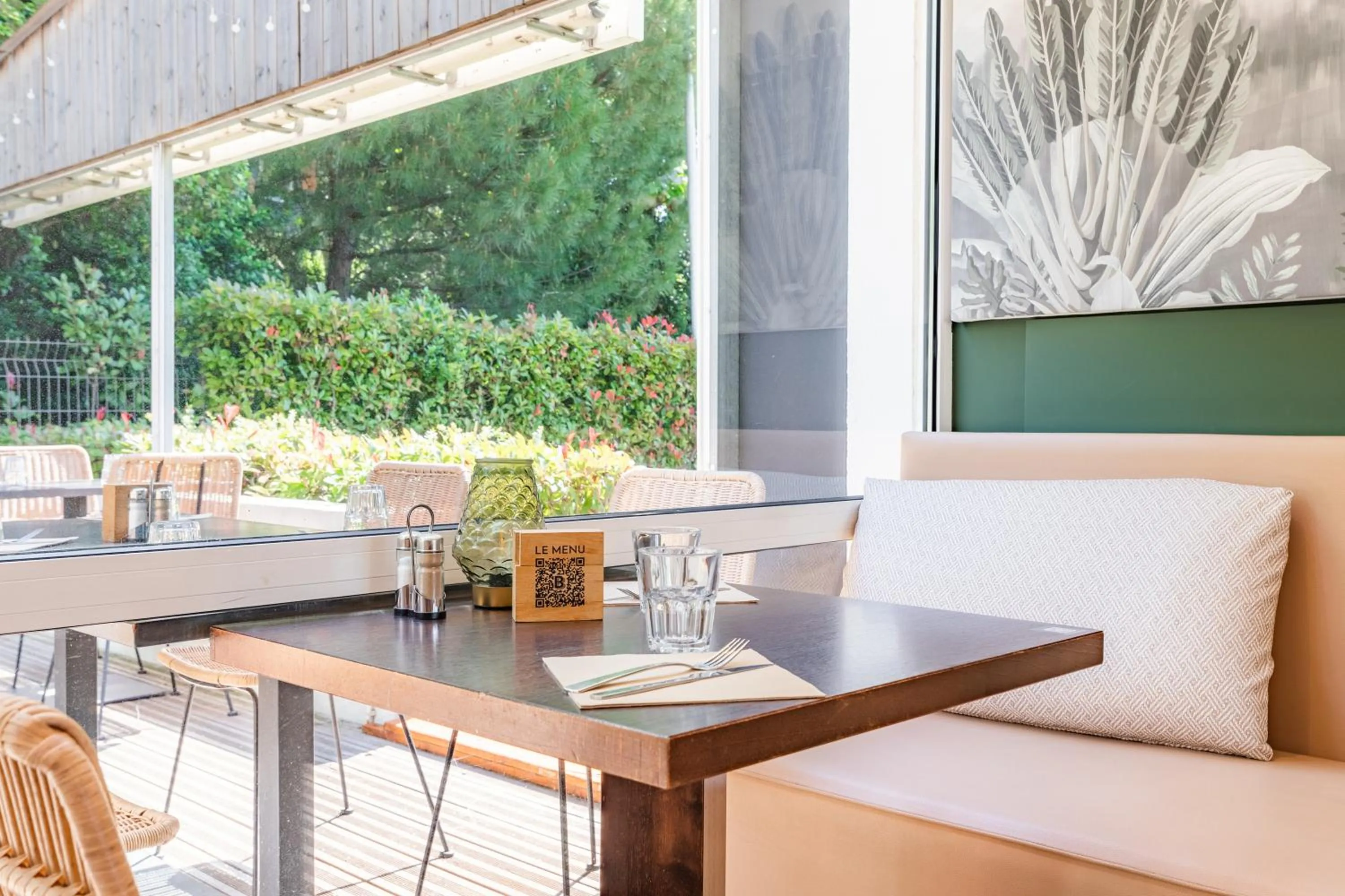 Restaurant/places to eat in Appart’City Confort Montpellier Ovalie I