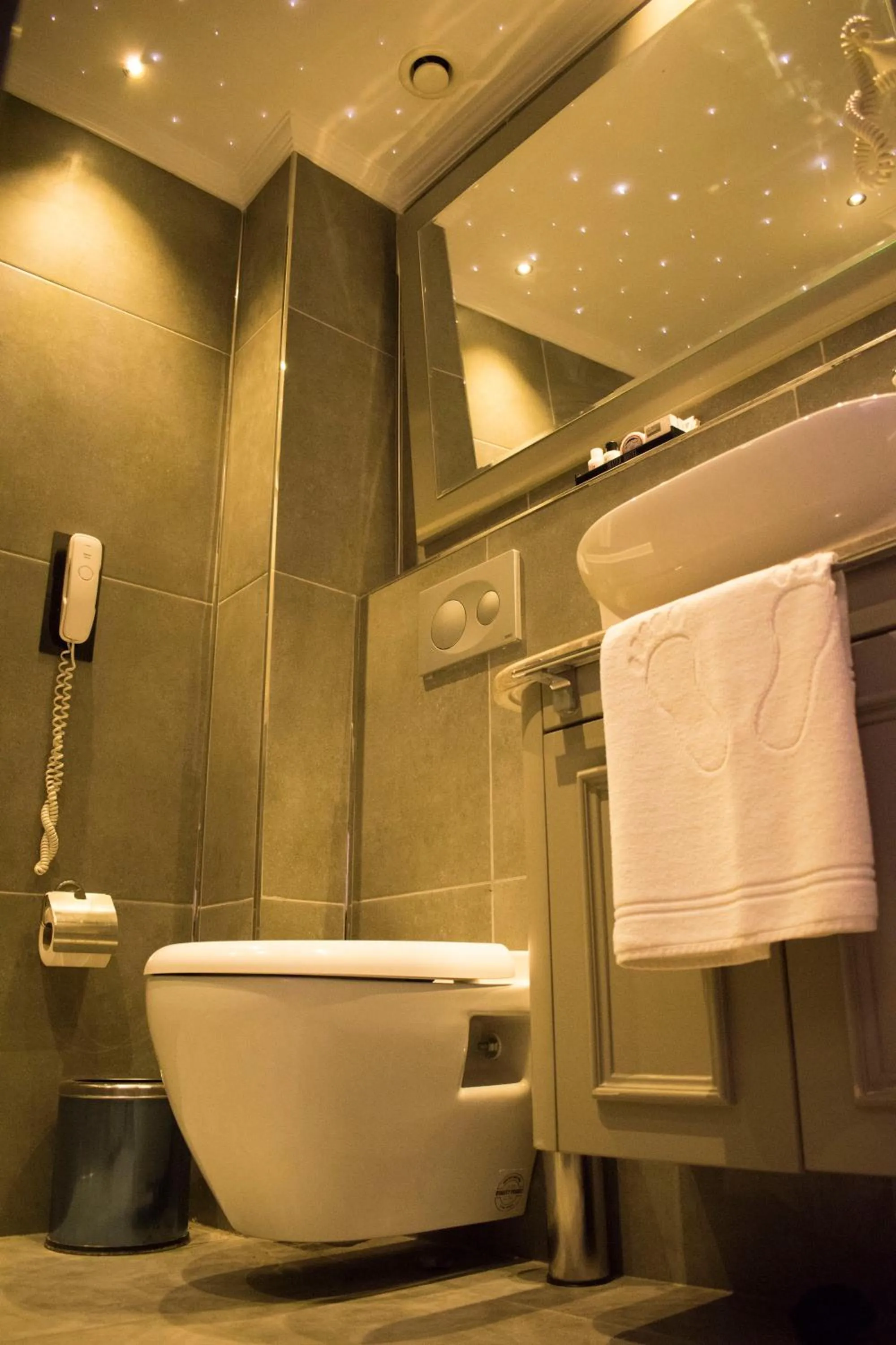 Bathroom in Mayer Hotel Istanbul