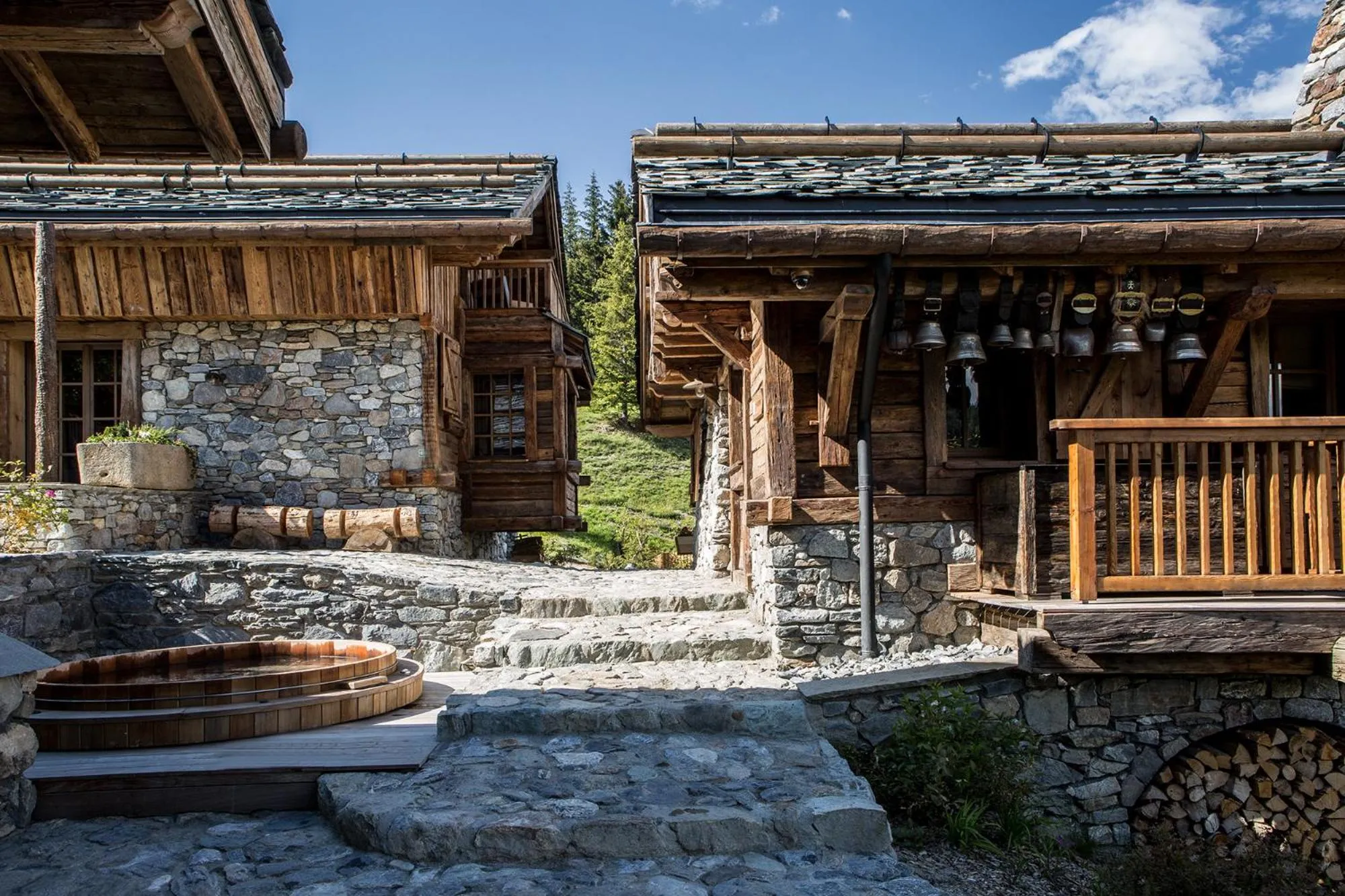 Property building in Le Refuge de la Traye