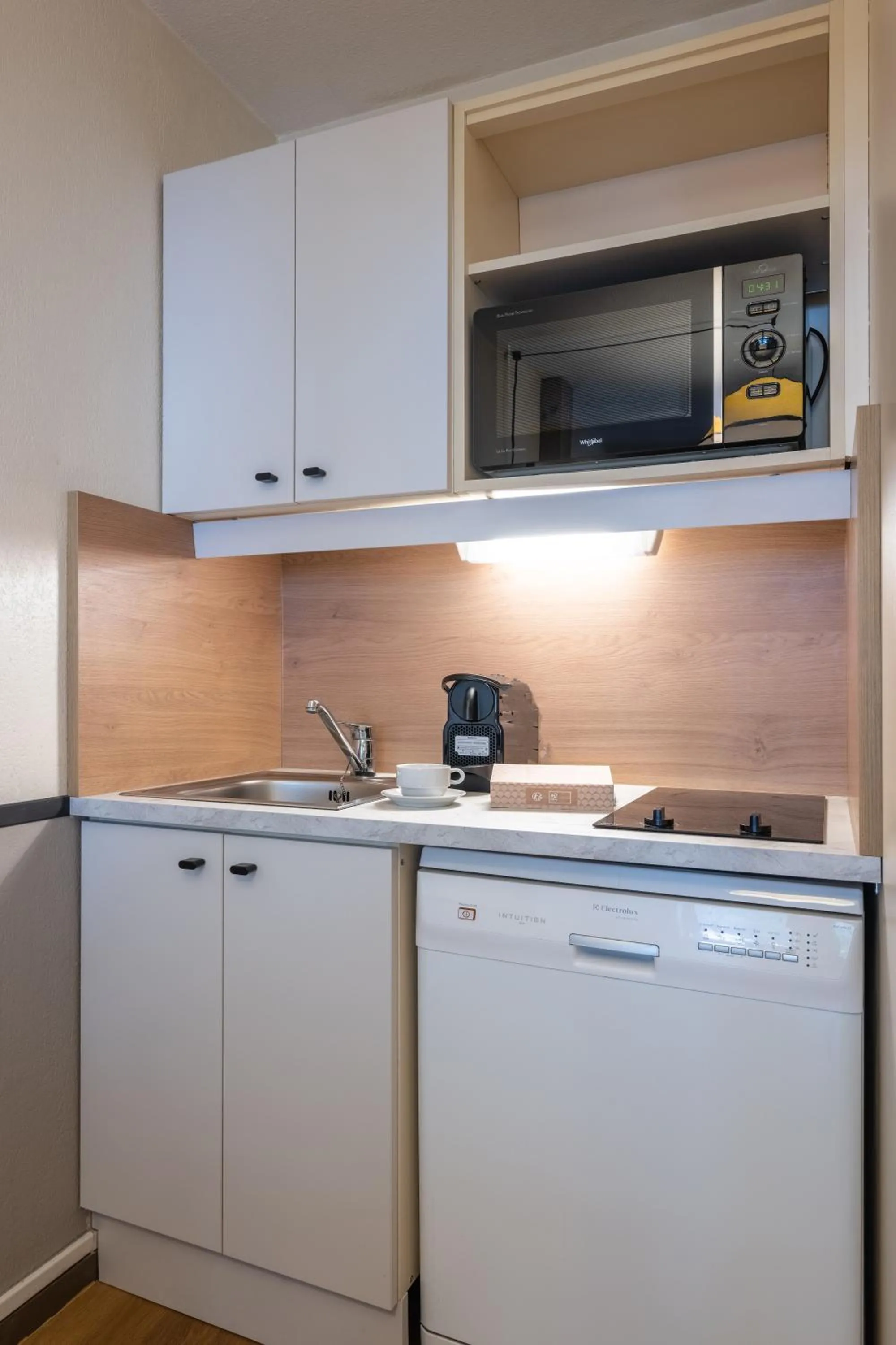 Kitchen or kitchenette in Résidence Pierre & Vacances La Rivière